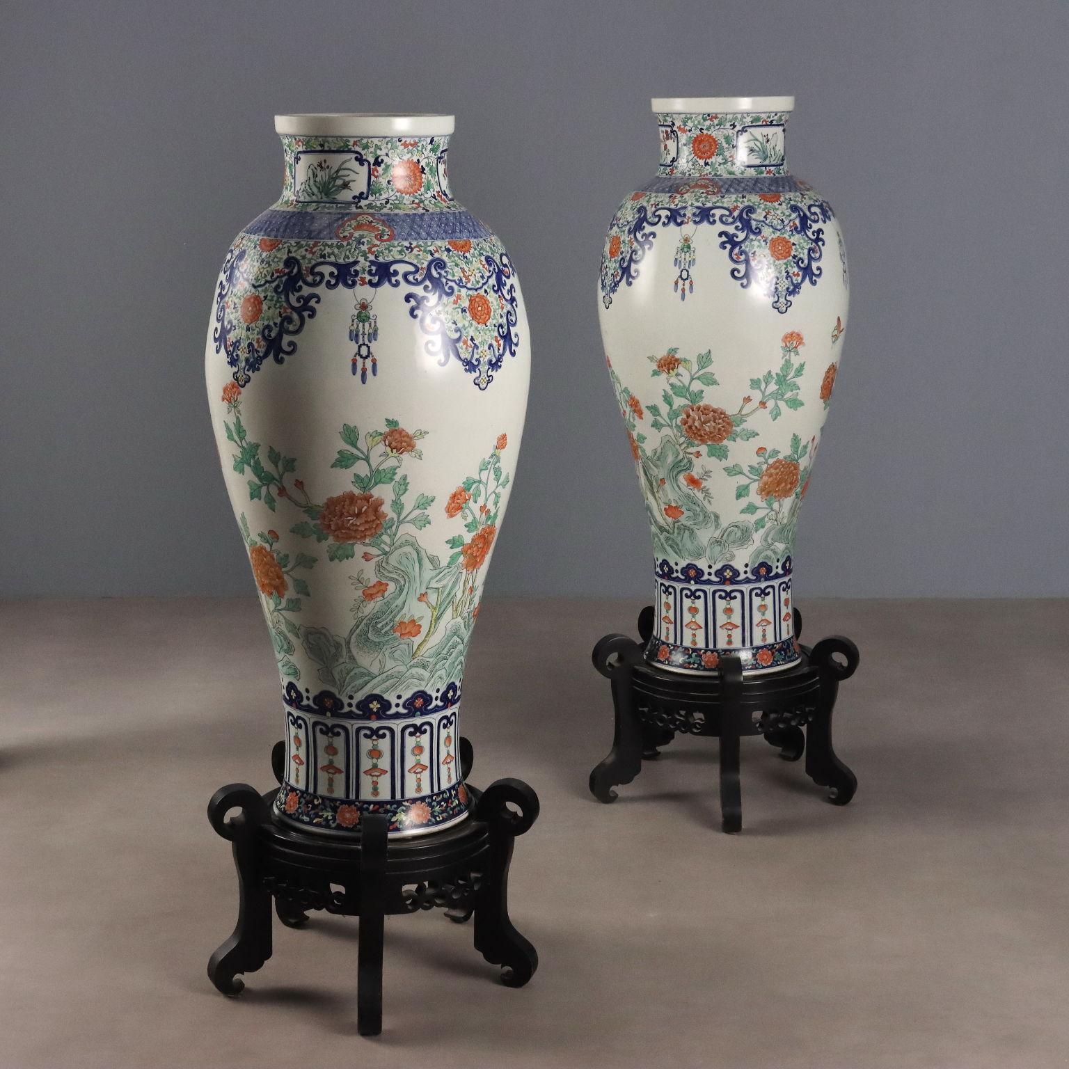 Coppia di Grandi Vasi a Balaustro con Coperchio Cina XX Secolo en venta 4