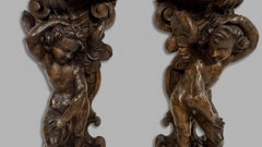 Coppia di gueridon in noce, XVII secolo