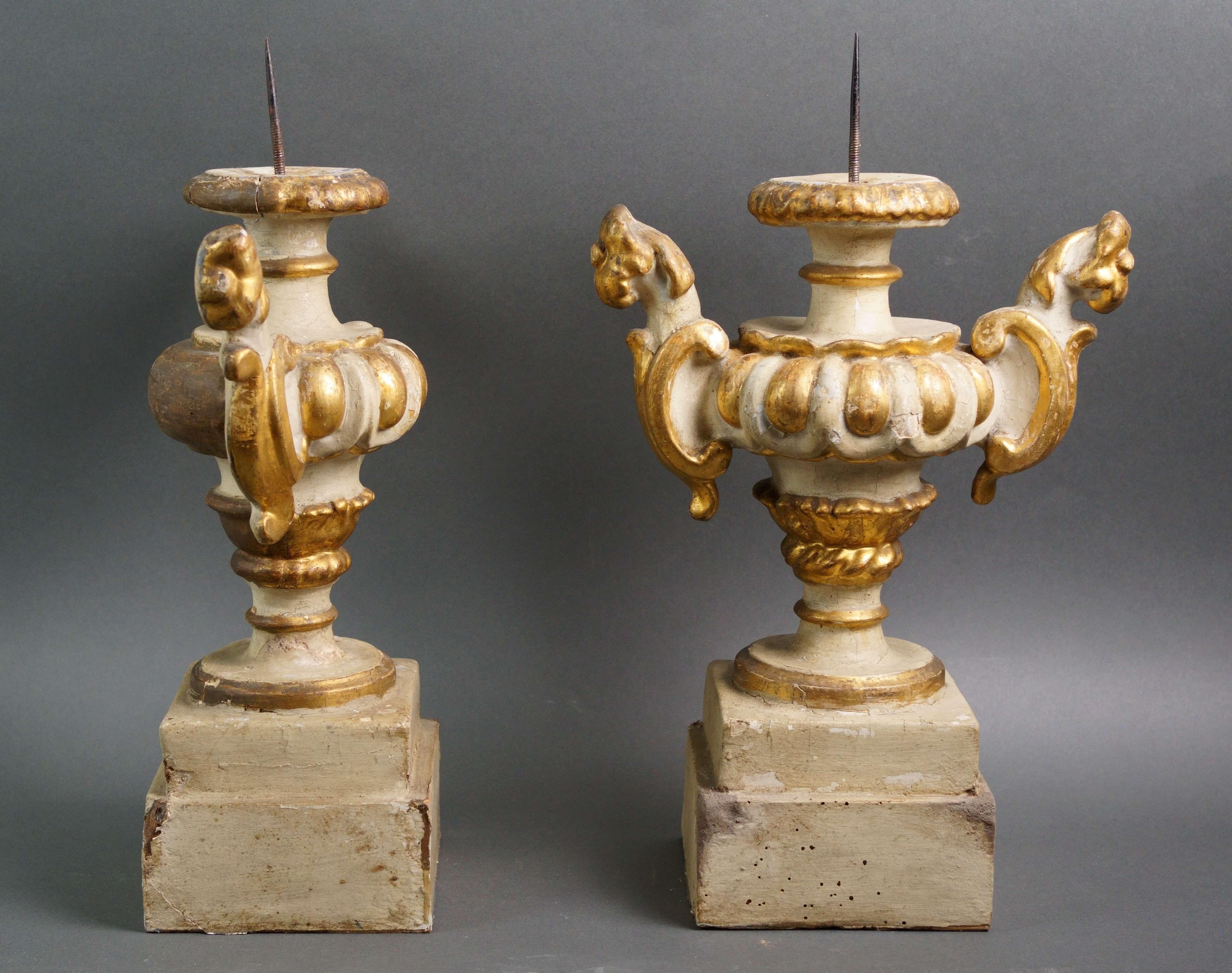 Baroque Coppia di Imponenti Reggipalme Barocchi in Legno Laccato e Dorato Italia XVIII en vente