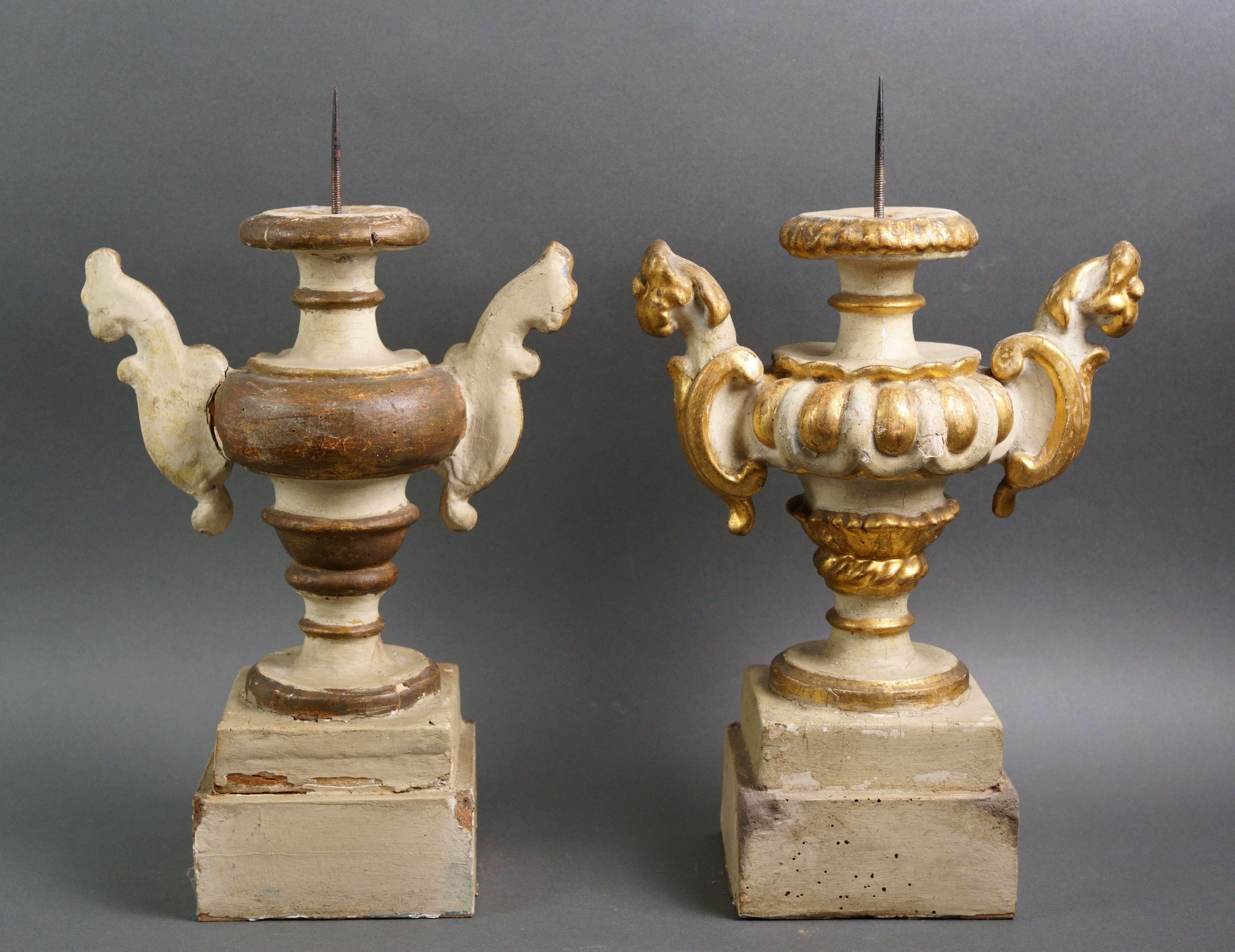 18th Century and Earlier Coppia di Imponenti Reggipalme Barocchi in Legno Laccato e Dorato Italia XVIII en vente