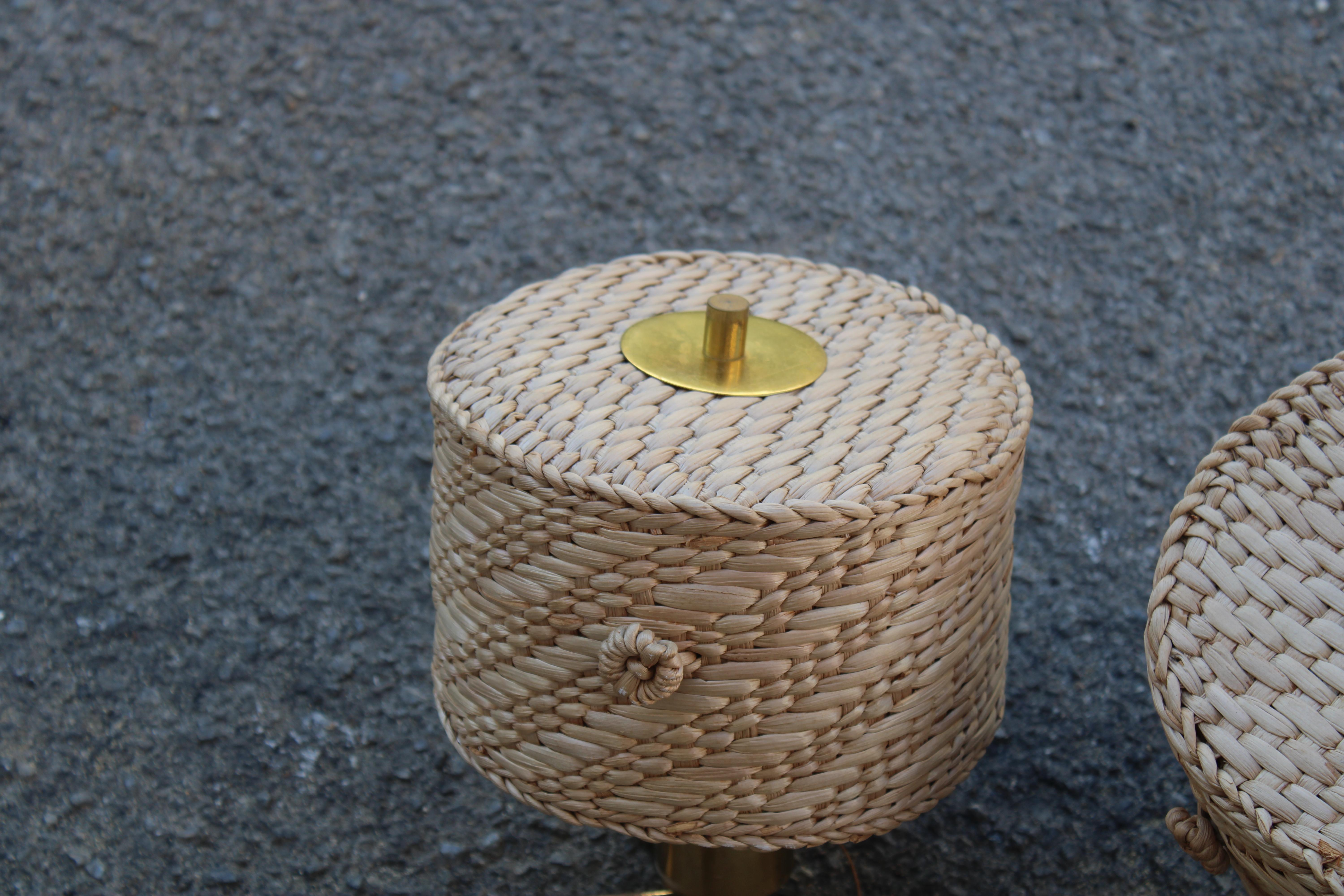Coppia di Lamapde da comodino in Ottone e Paglia Italia 1970 direzionabili in vendita 10