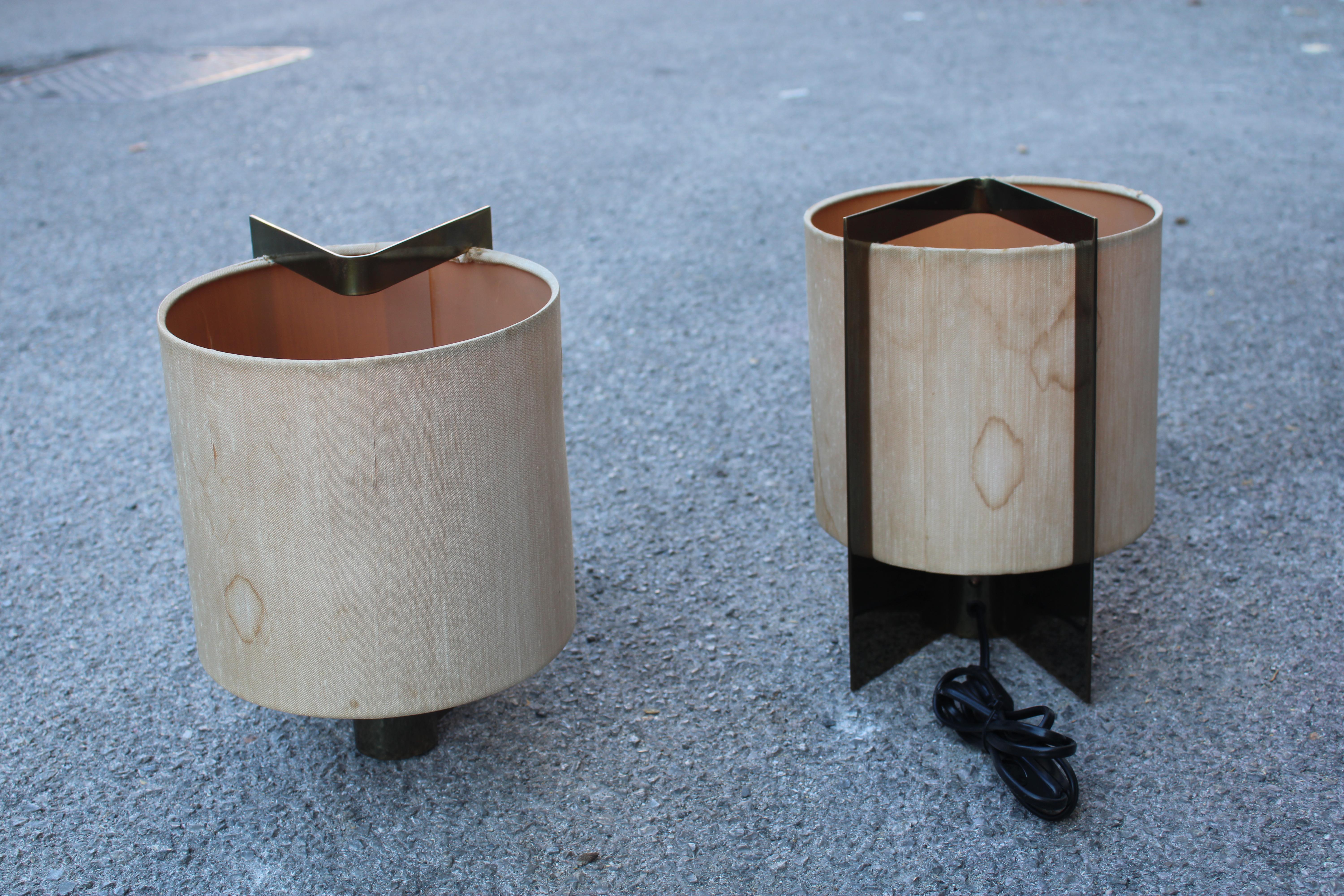 Paire de lampes de table Giuliana Gramigna en laiton et tissu 1970 Minimal en vente 3