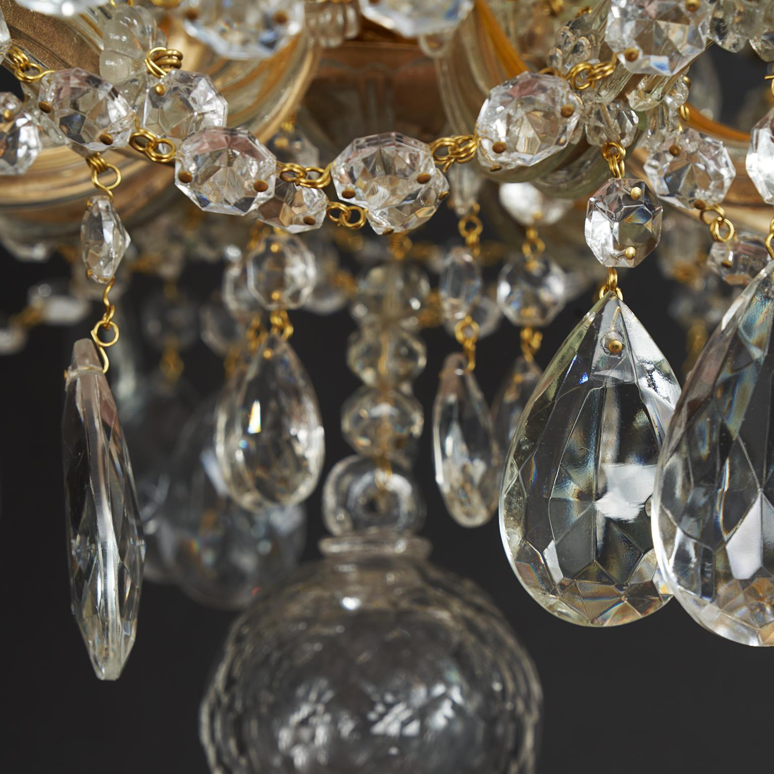 Paire de lustres italiens en cristal Maria Teresa à douze lumières 20e siècle en vente 12