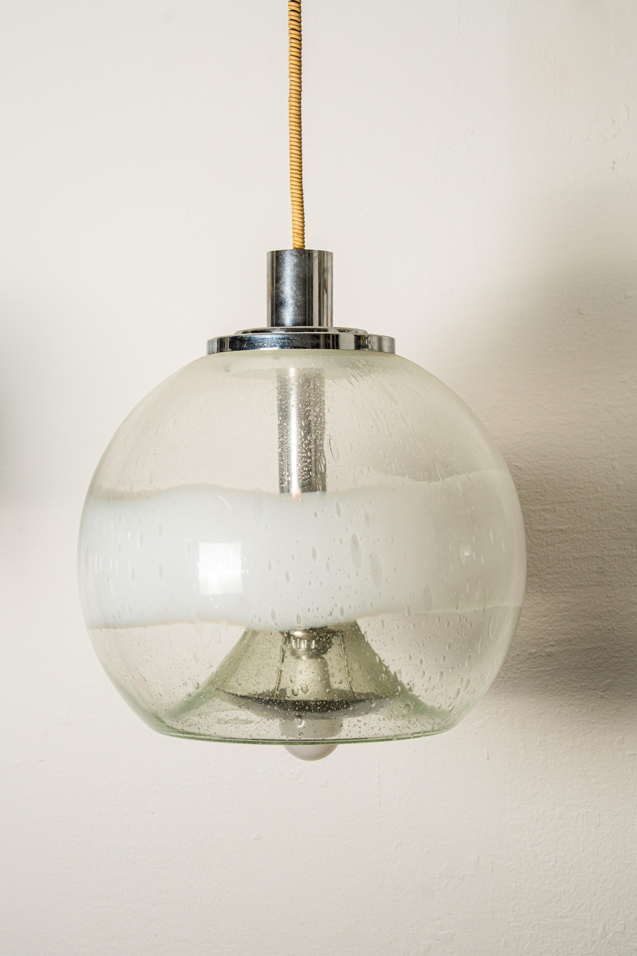 Verre dépoli Coppia di lampadari in vetro di Murano di Gino Poli e Ettore Fantasia per Sotis en vente