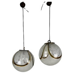 Coppia di lampadari in vetro lavorato di Toni Zuccheri per Venini anni 70’