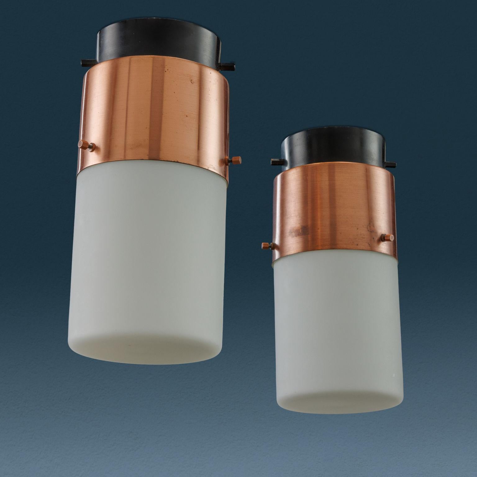 Coppia di Lampade „1245“ Stilnovo Anni 60, Coppia di Lampade (Moderne der Mitte des Jahrhunderts) im Angebot