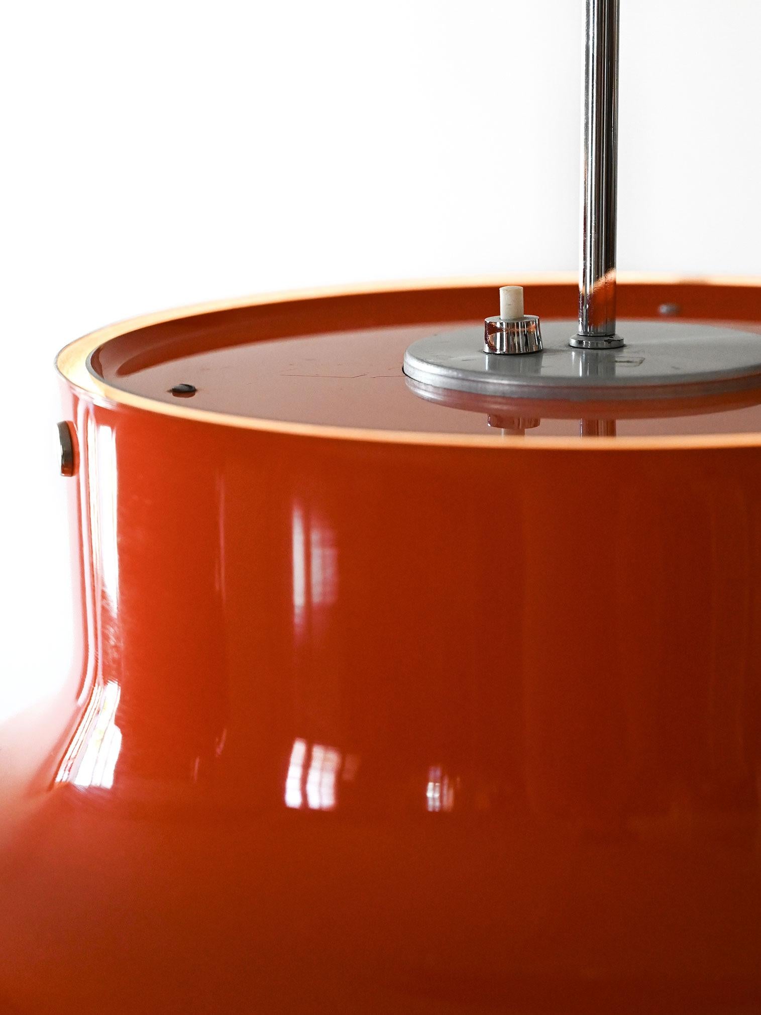 Swedish Paire de lampes suspendues orange 'Bumling' par Anders Pehrson en vente