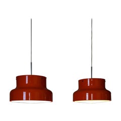 Paire de lampes suspendues orange 'Bumling' par Anders Pehrson