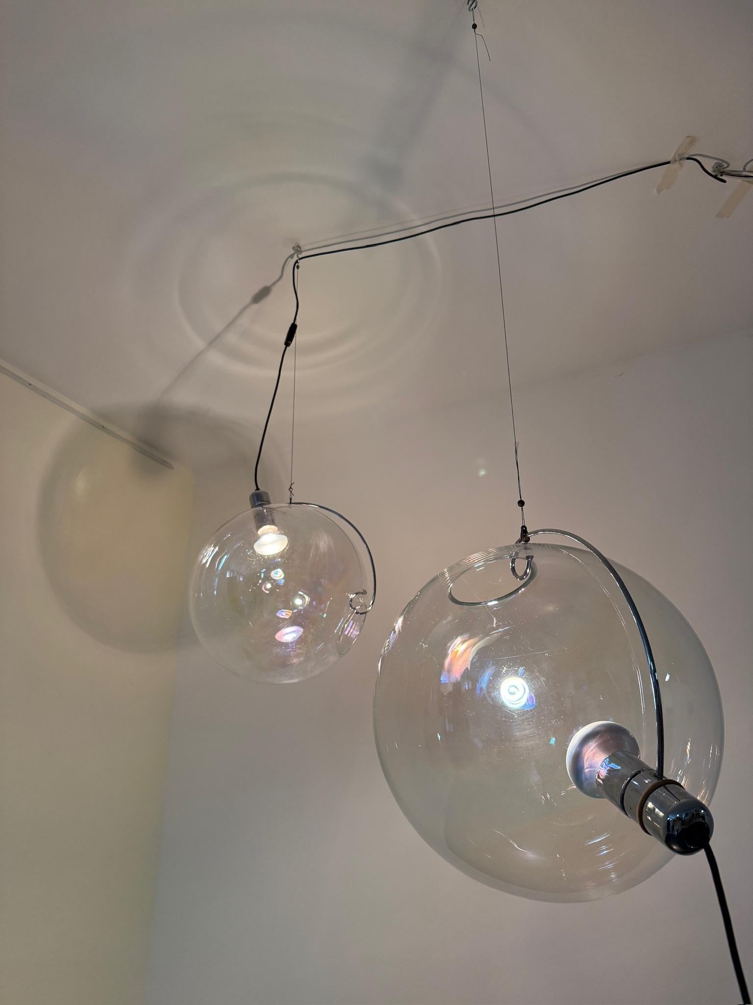 Vetro di Murano Coppia di lampade a sospensione Sona, design Carlo Nason per Lumenform