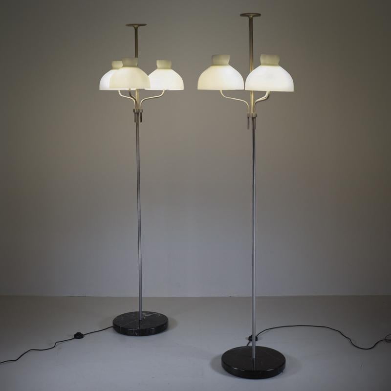 Coppia di Lampade Arenzano Tre Fiamme, Ignazio Gardella, 1960 In condizioni buone in vendita a Milano, Lombardia