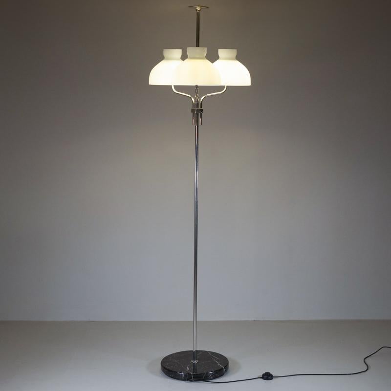 Coppia di Lampade Arenzano Tre Fiamme, Ignazio Gardella, 1960 in vendita 2
