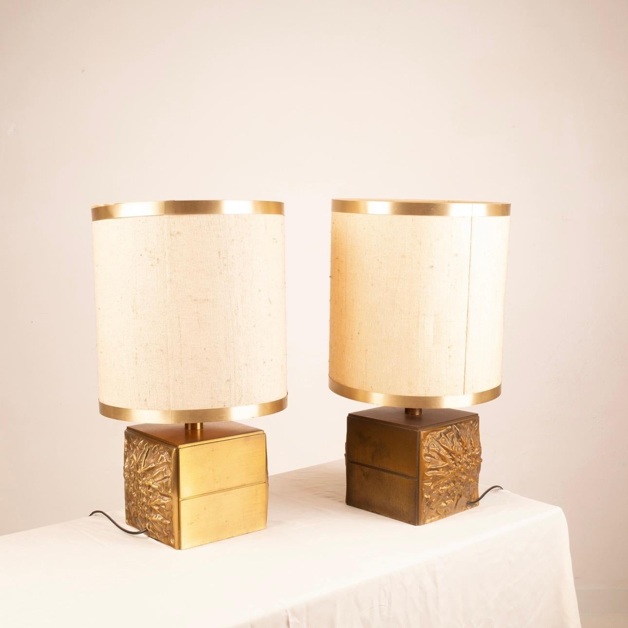 Pair of Brutalist Lamps by Luciano Frigerio for Frigerio of Desio For Sale 4