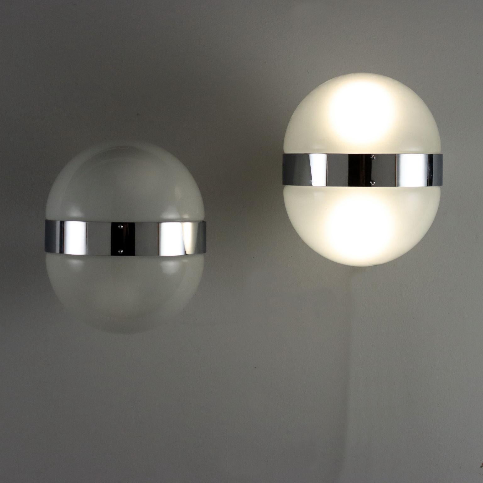 Italian Pair of 'Clio' Lamps by Sergio Mazza for Artemide 1970s