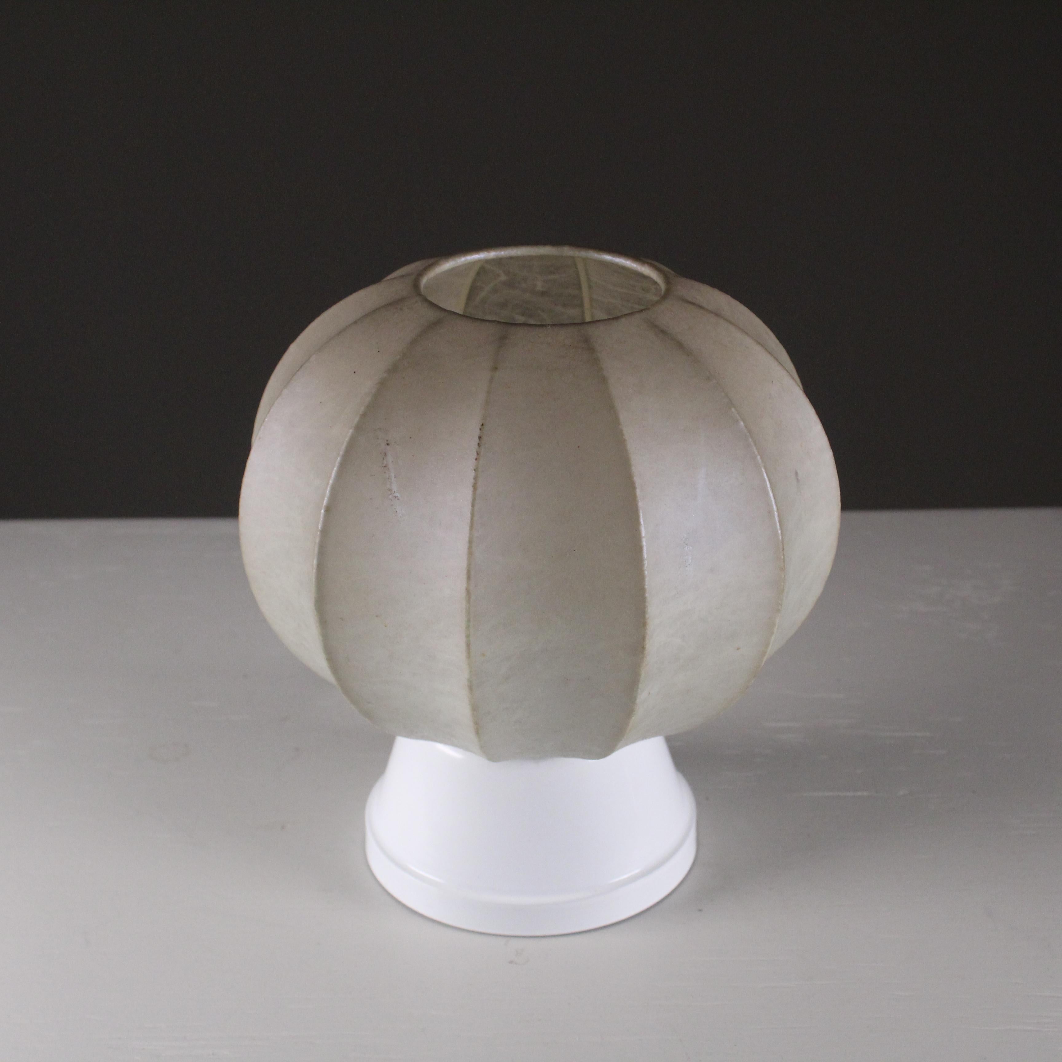 Italian Pair of cocoon bedside lamps, Eisenkeil, Licht Studio,  1960 For Sale