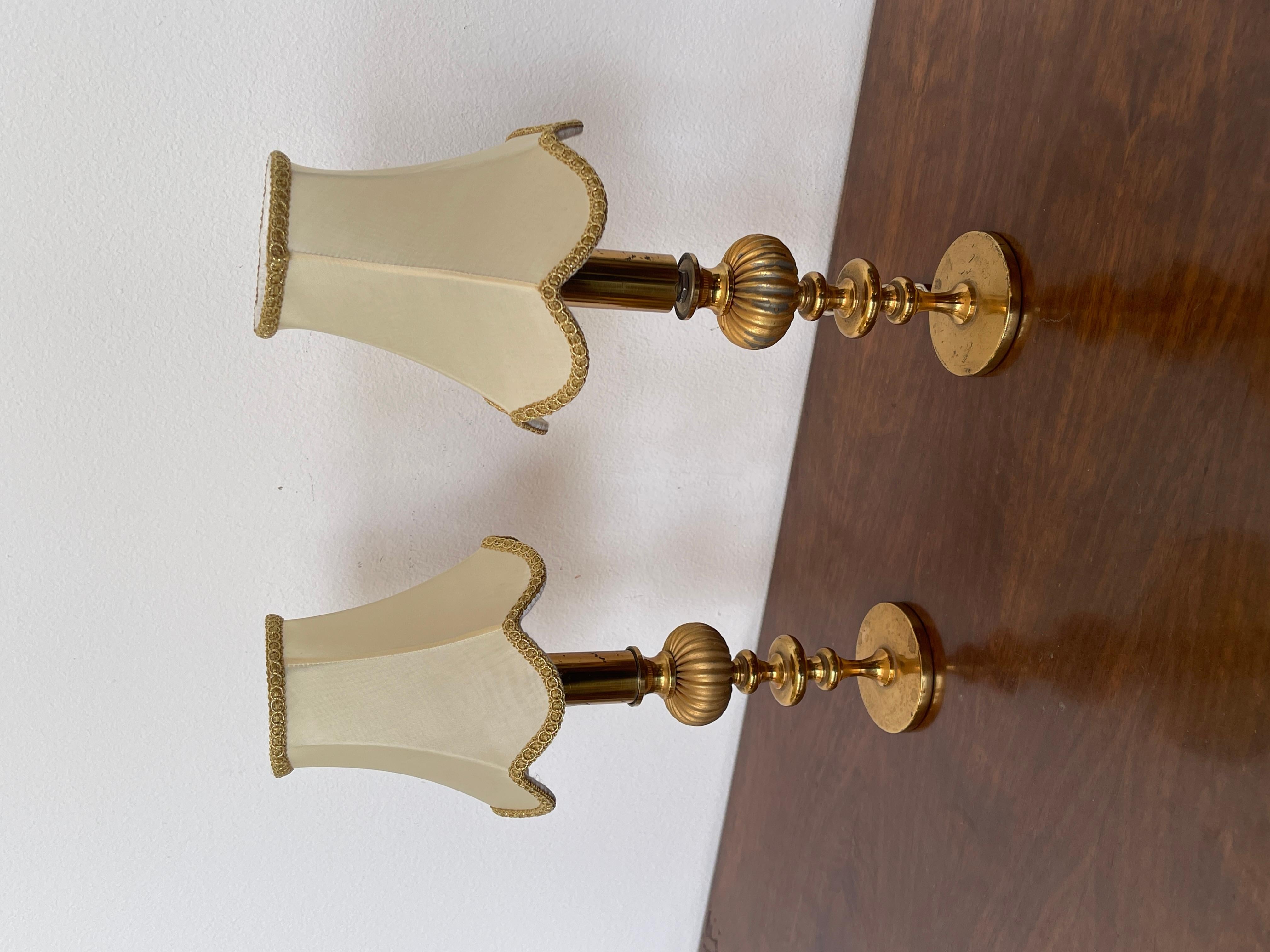 Other Coppia di lampade da comodino italiane vintage anni '80 in ottone e metallo For Sale