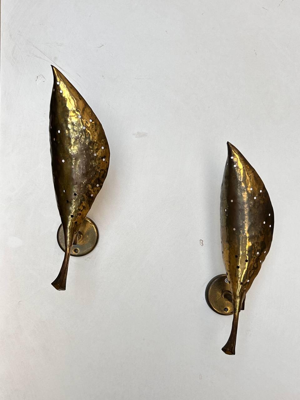 Pair of wall lamps by Angelo Lelli for Arredoluce For Sale 2