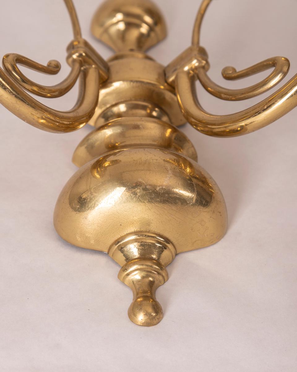 Mid-20th Century pair of 1960s vintage gilded wall sconce lamps Italian design For Sale