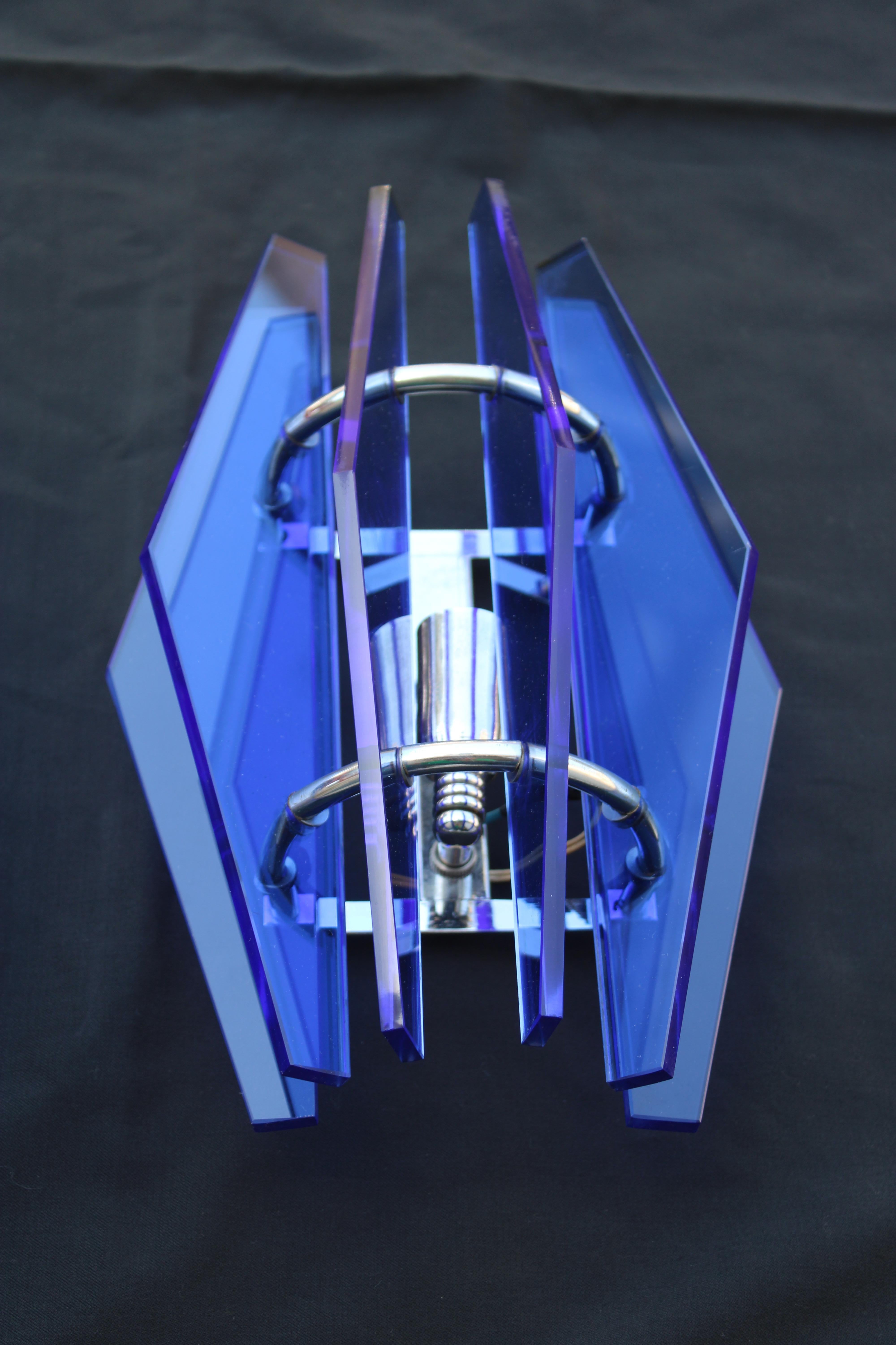 Coppia di lampade da Parete in Cristallo Blu coblato Veca Design 1960 Moderno de mediados de siglo en venta