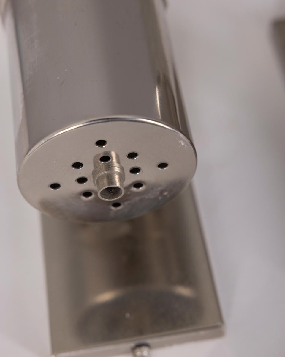 Coppia di lampade da parete vintage anni 70 metallo e vetro design Targetti Italiano en venta