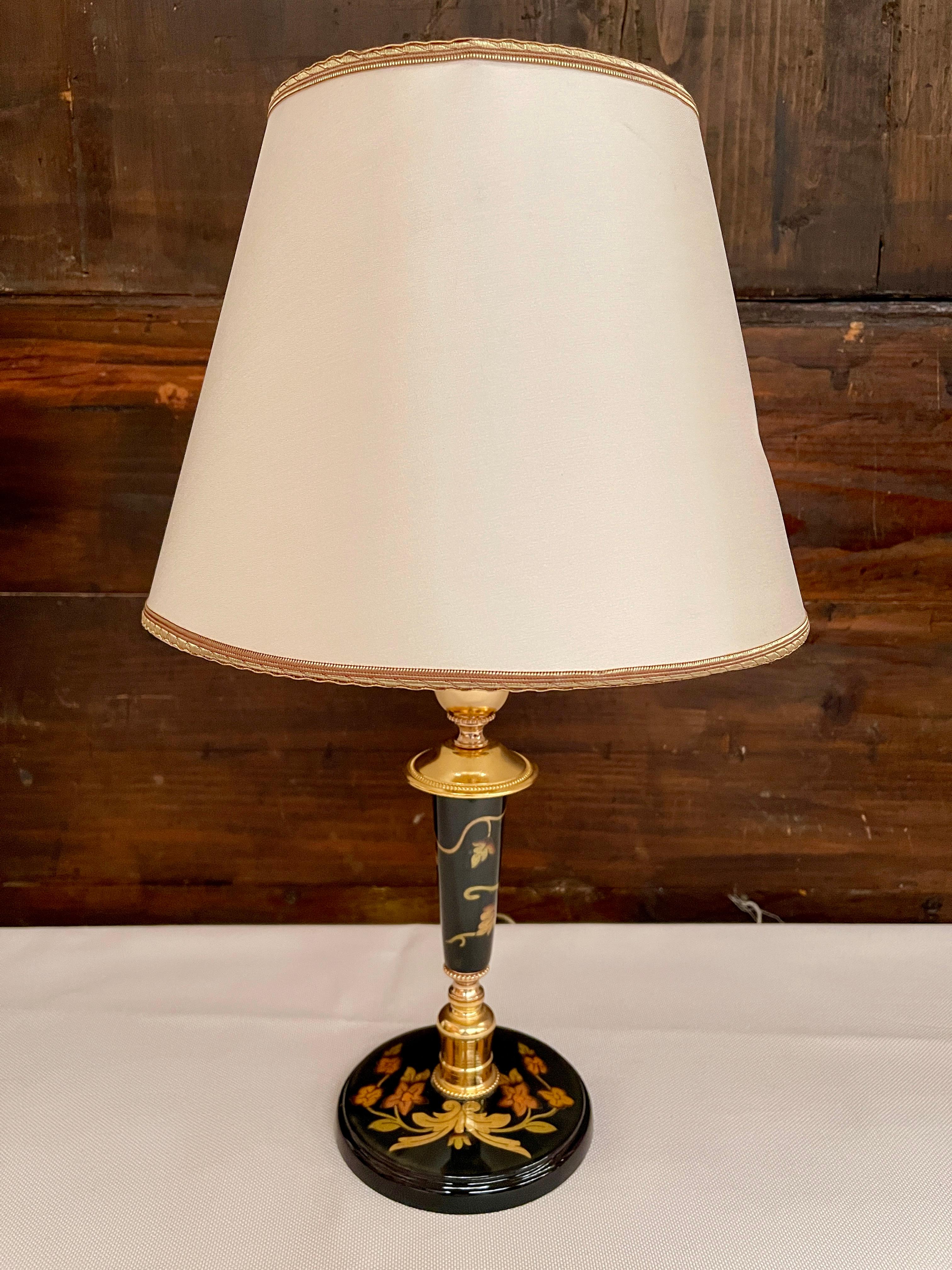 Coppia di lampade da tavolo classiche italiane vintage degli anni '90 Hecho a mano en venta