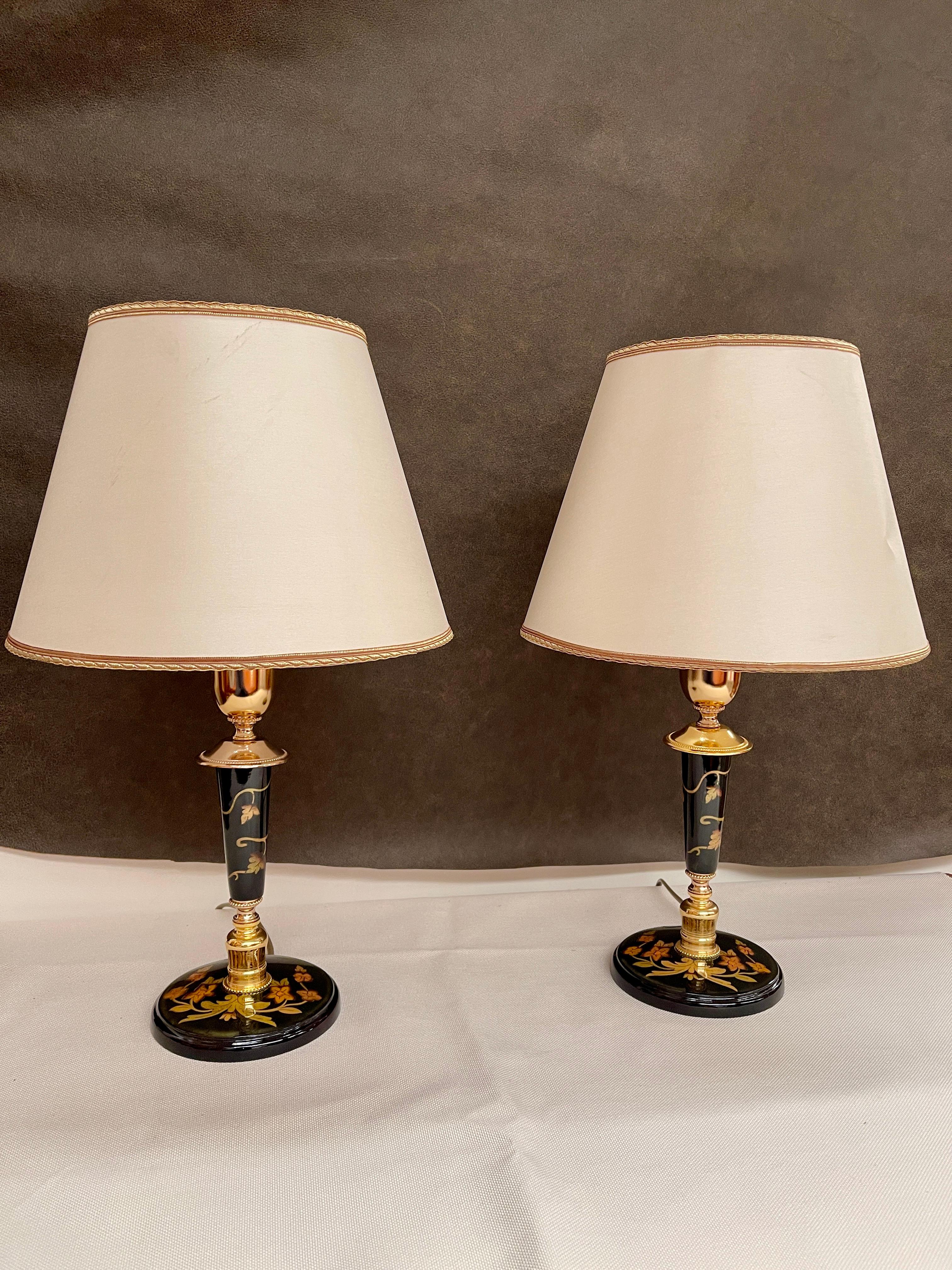 Coppia di lampade da tavolo classiche italiane vintage degli anni '90 en venta 1