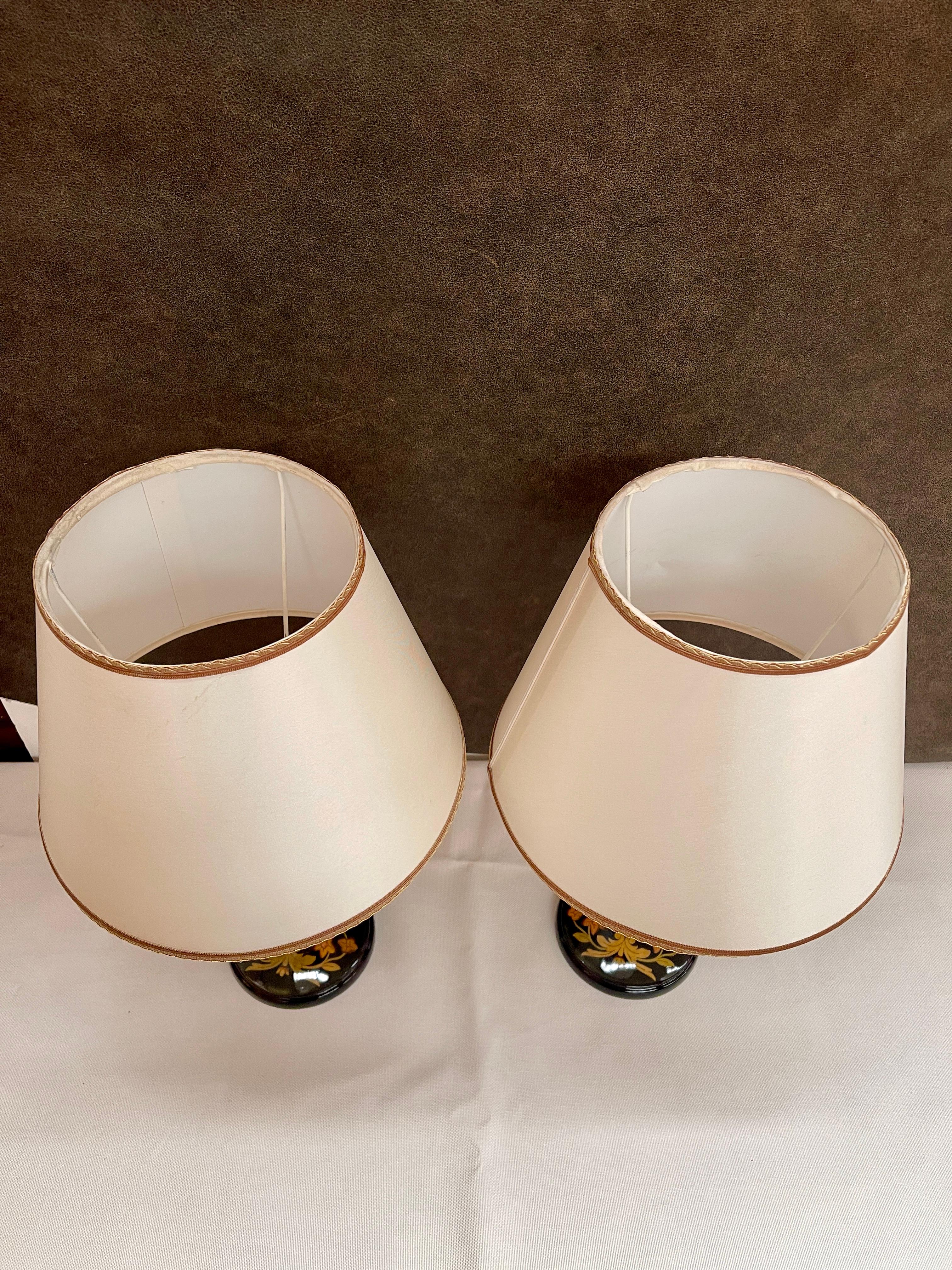 Coppia di lampade da tavolo classiche italiane vintage degli anni '90 en venta 2