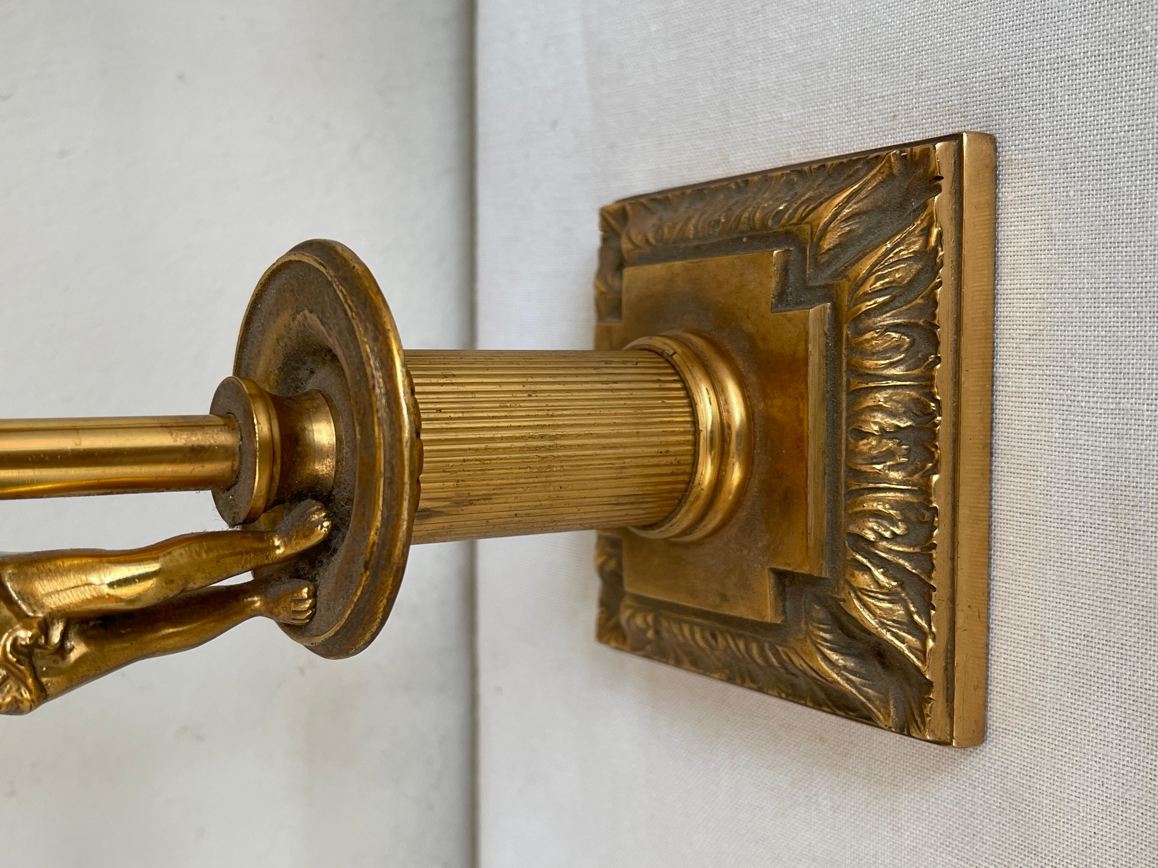 Other Coppia di lampade da tavolo francesi a forma di putti degli anni '50 For Sale