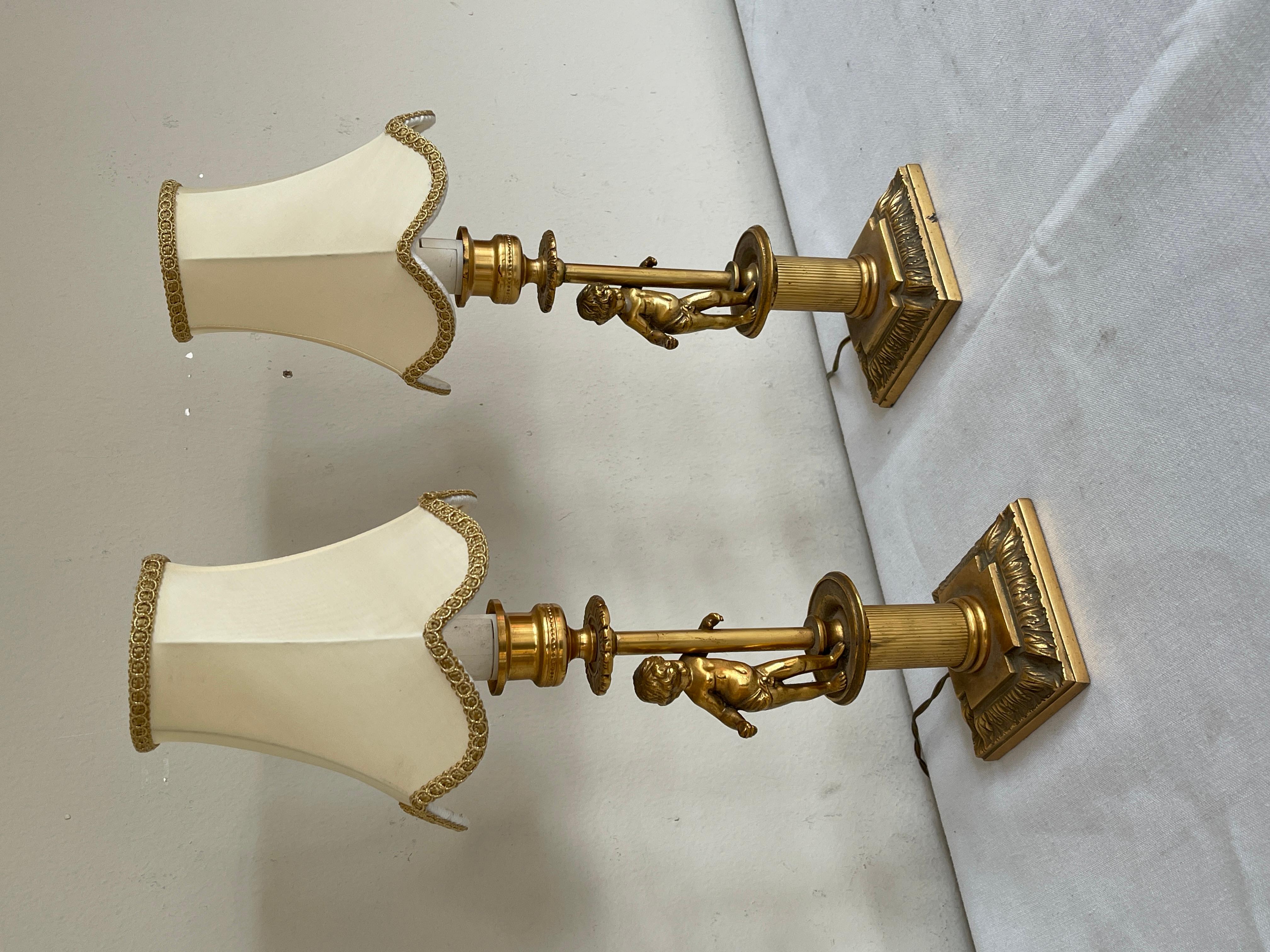 20th Century Coppia di lampade da tavolo francesi a forma di putti degli anni '50 For Sale