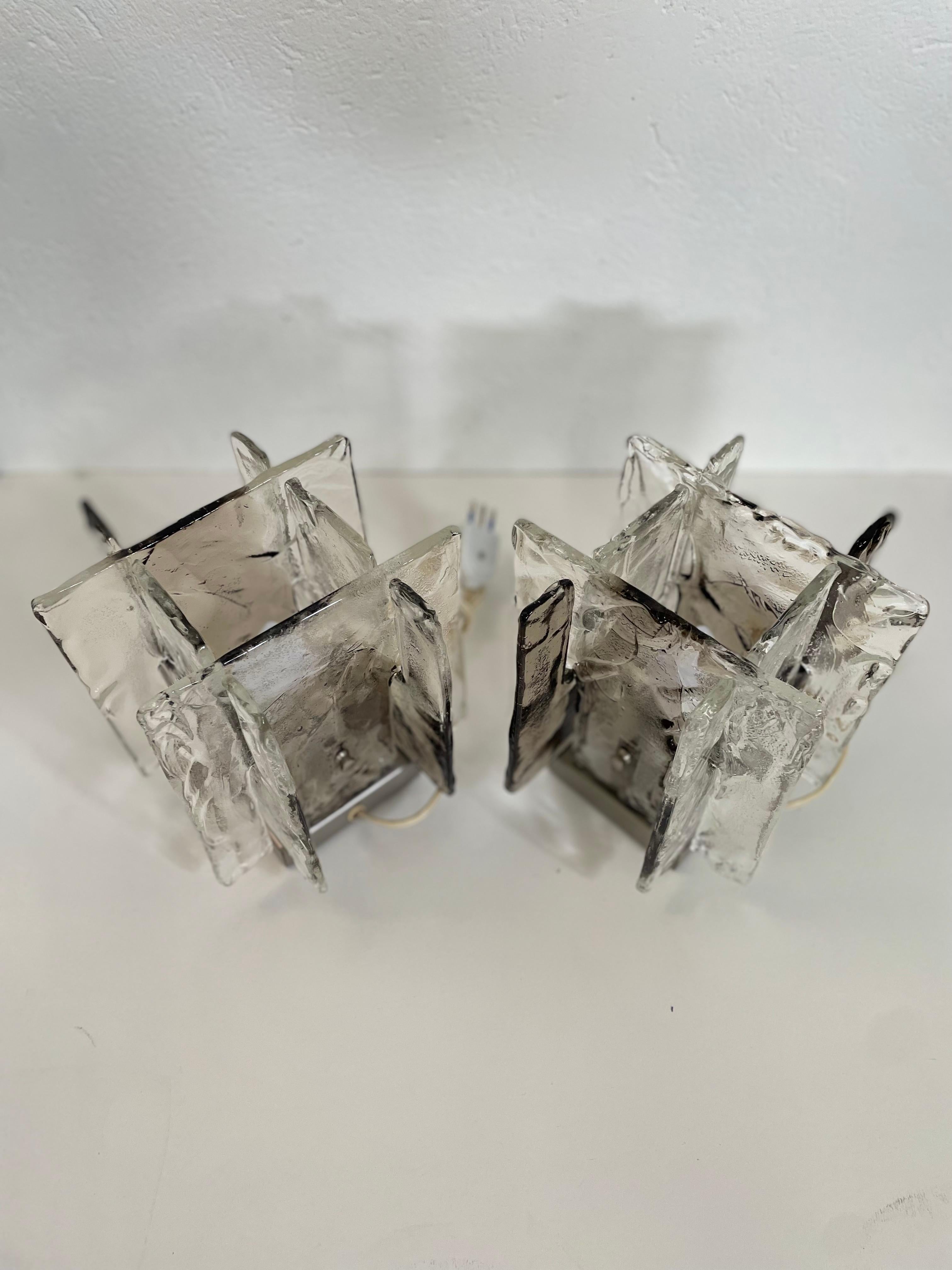 Pair of murano glass table lamps, by Carlo Nason production Mazzega For Sale 1