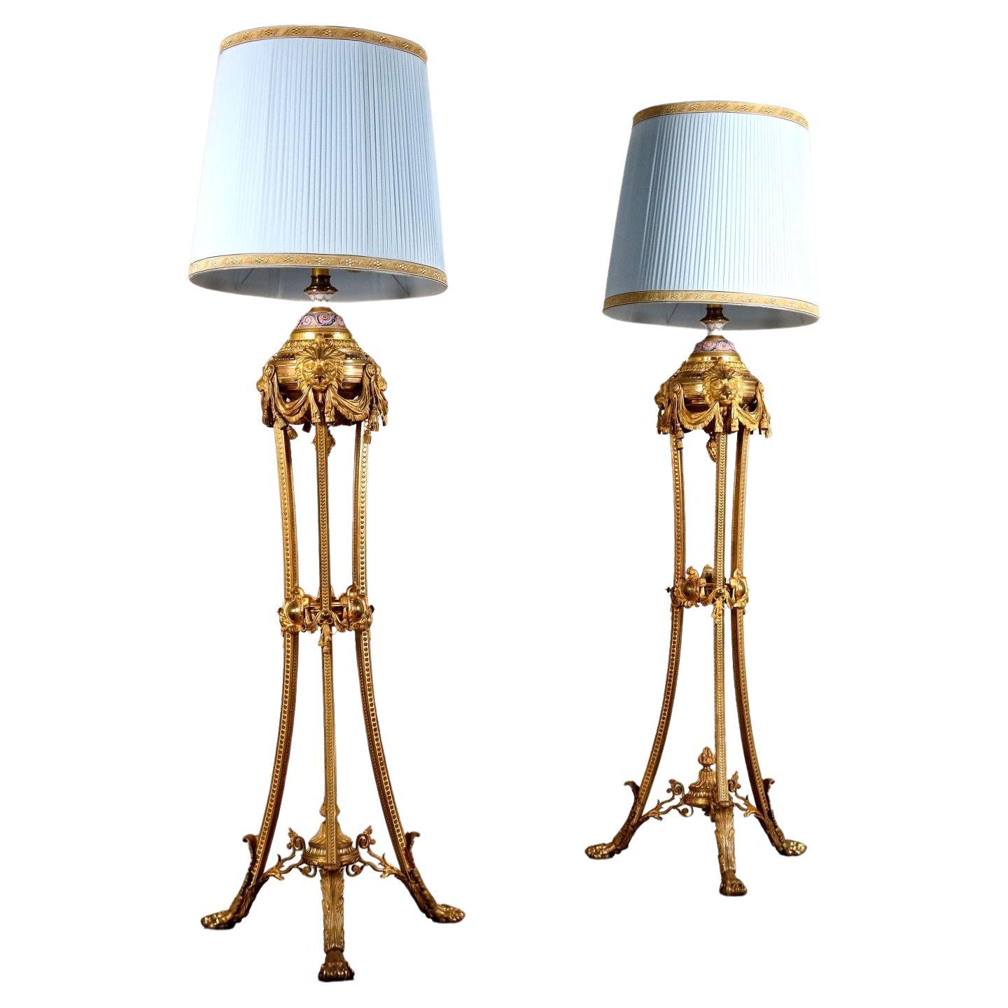 Paar Dreibein-Stehlampen, Italien 20. Jahrhundert