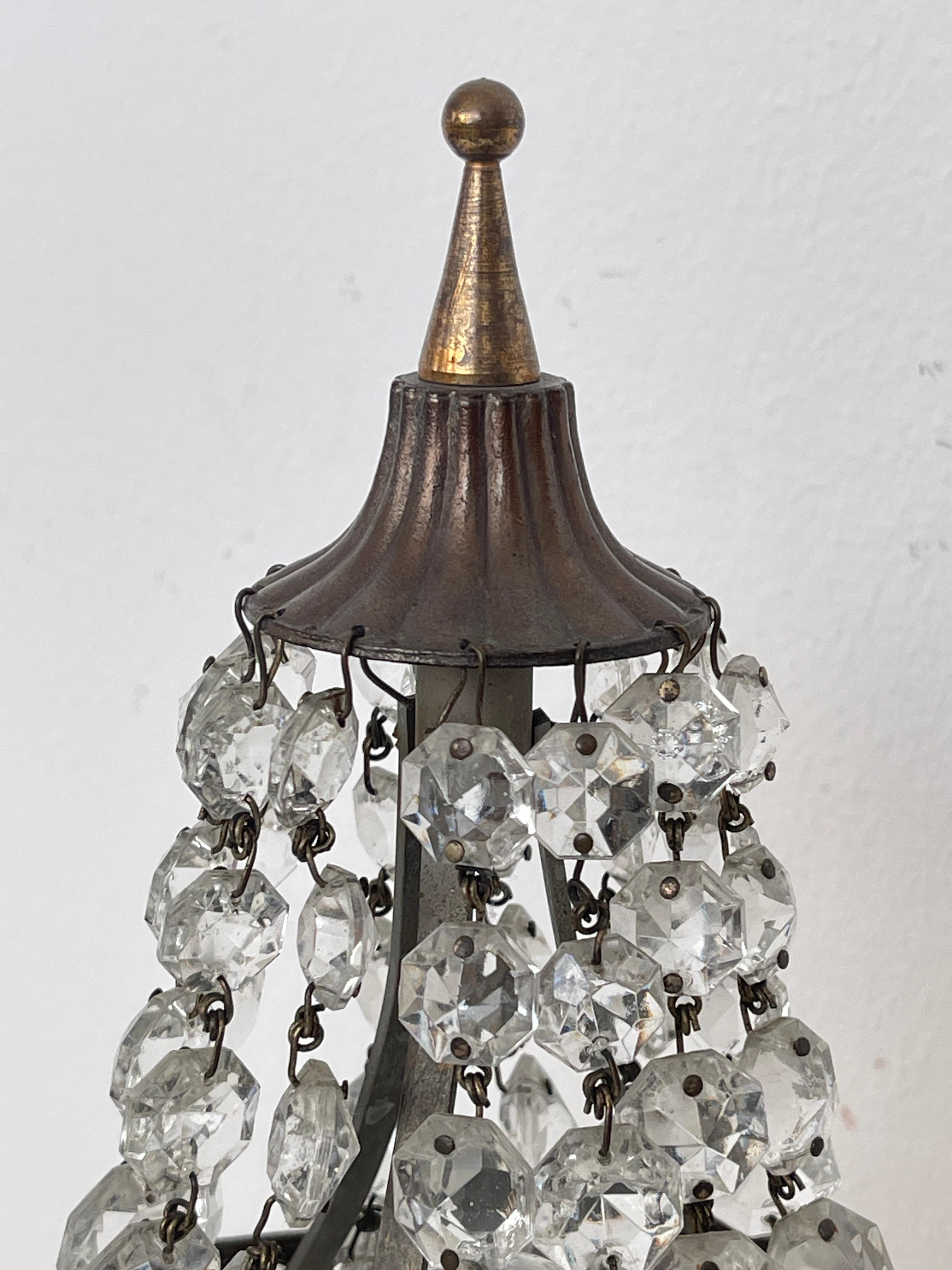 Par de Lámparas de Estilo Clásico con Cristales - Elegancia y Refinamiento en Bueno estado para la venta en Cantù, IT