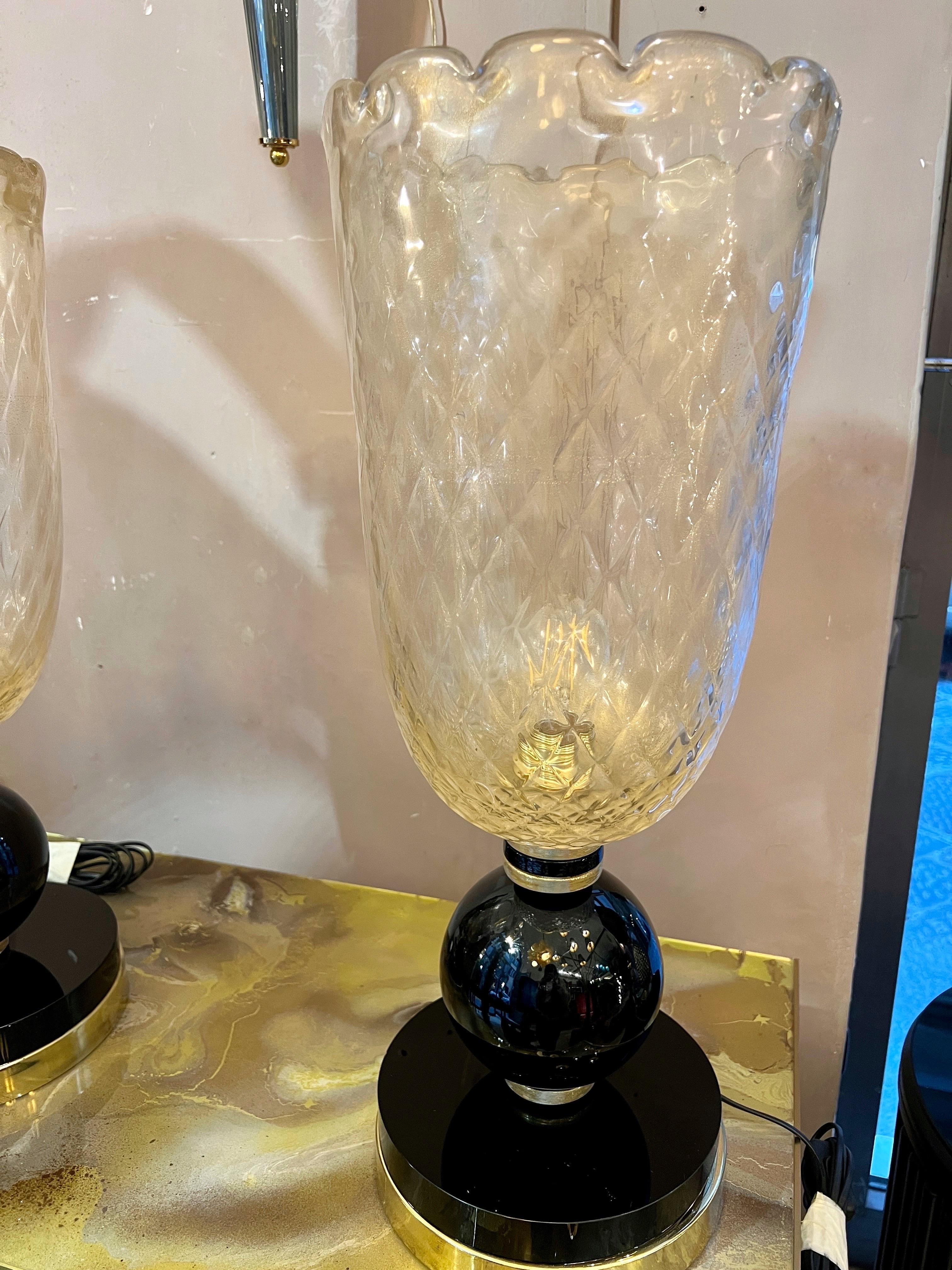 Coppia di lampade in vetro di Murano oro con base nera, 1940 3