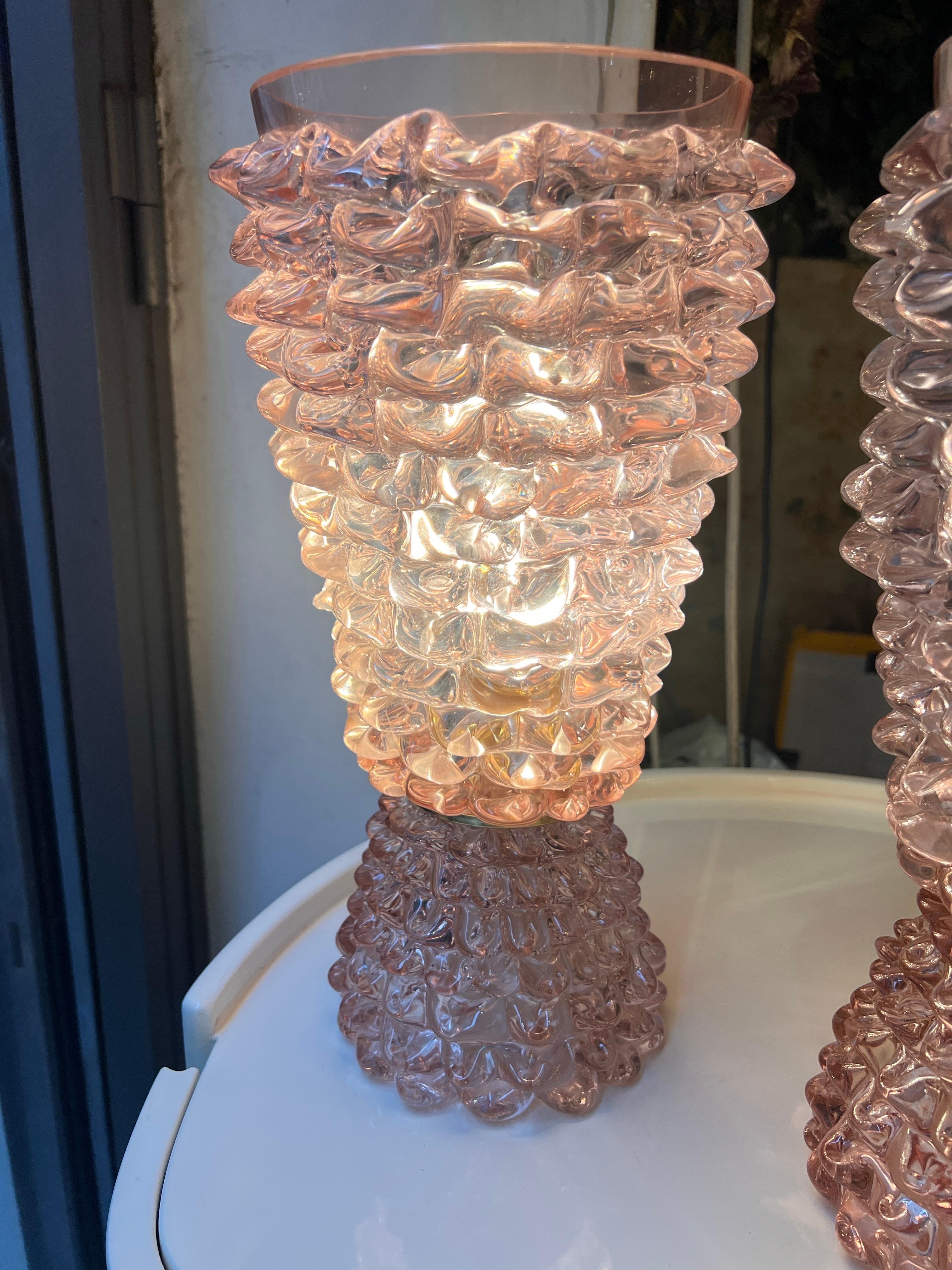 Coppia di Lampade in Vetro di Murano Rostrato Rosa Stile Barovier 1970 For Sale 6