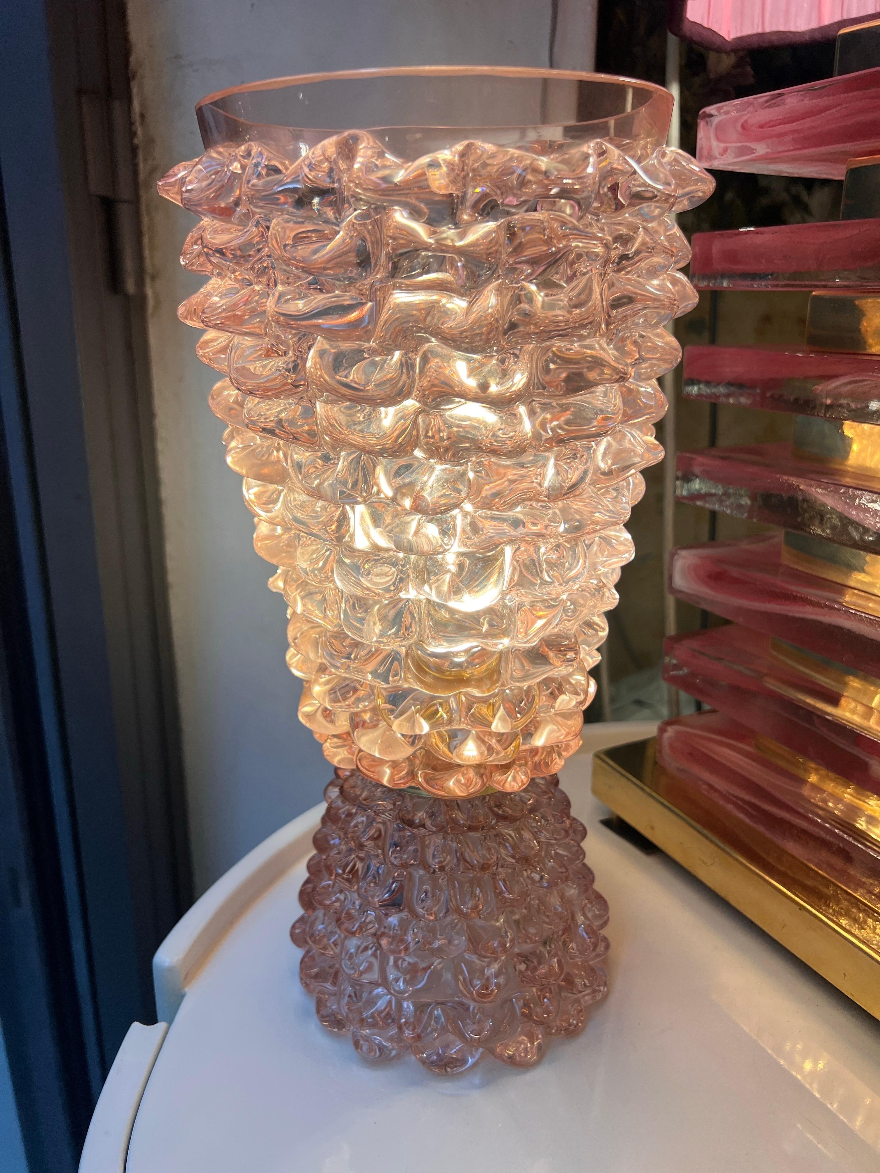 Coppia di Lampade in Vetro di Murano Rostrato Rosa Stile Barovier 1970 For Sale 1
