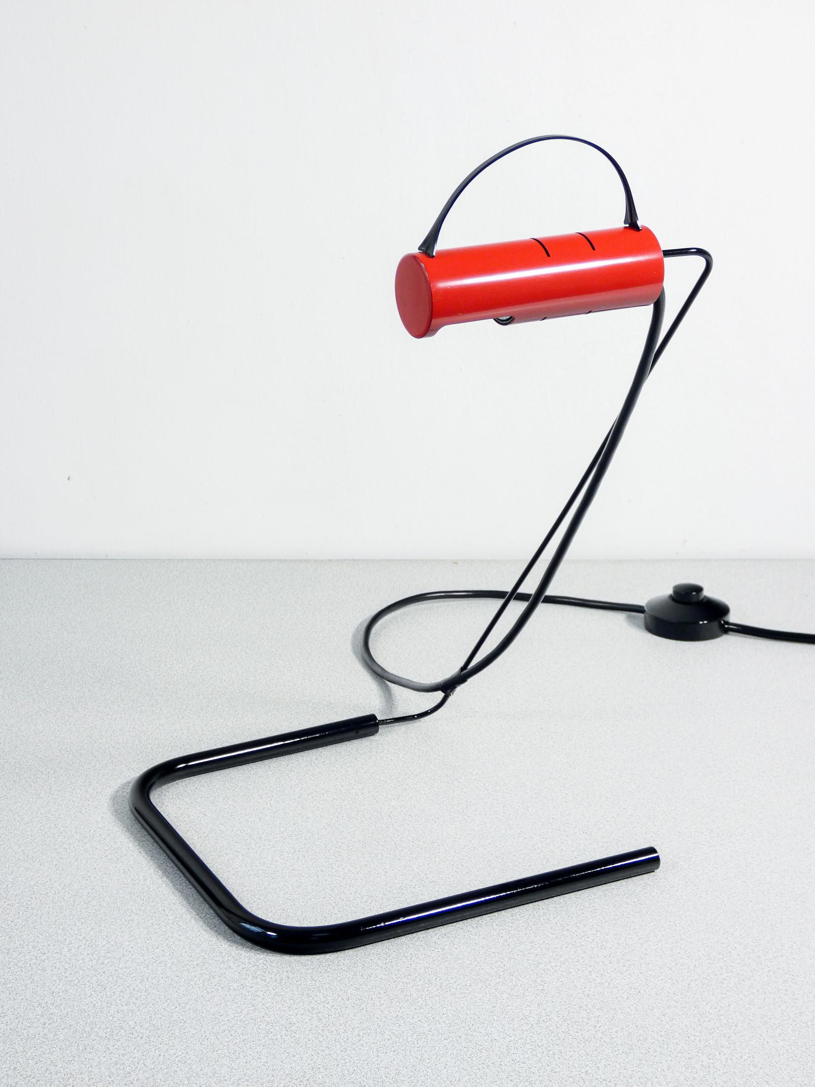 Coppia di lampade Slalom, design Vico MAGISTRETTI per OLUCE. Italia, Anni 80 For Sale 6