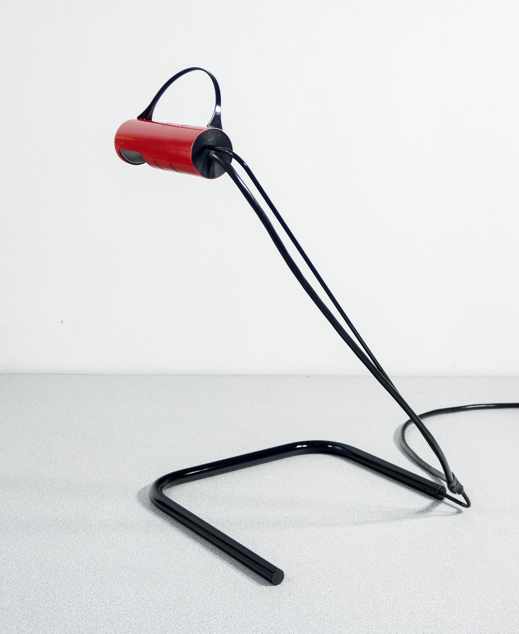 Coppia di lampade Slalom, design Vico MAGISTRETTI per OLUCE. Italia, Anni 80 For Sale 7