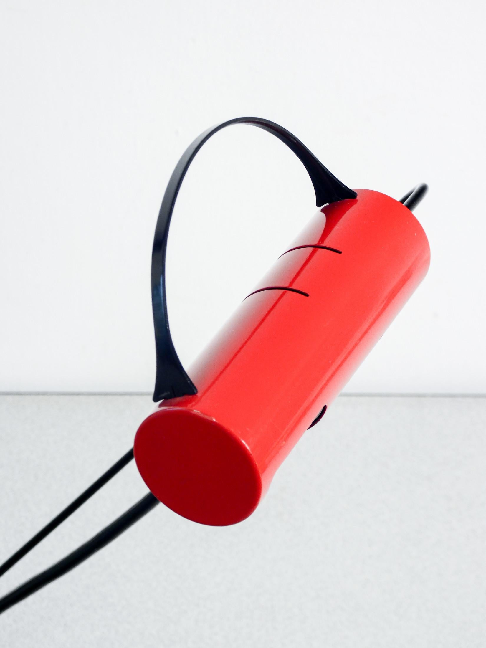 Coppia di lampade Slalom, design Vico MAGISTRETTI per OLUCE. Italia, Anni 80 For Sale 11