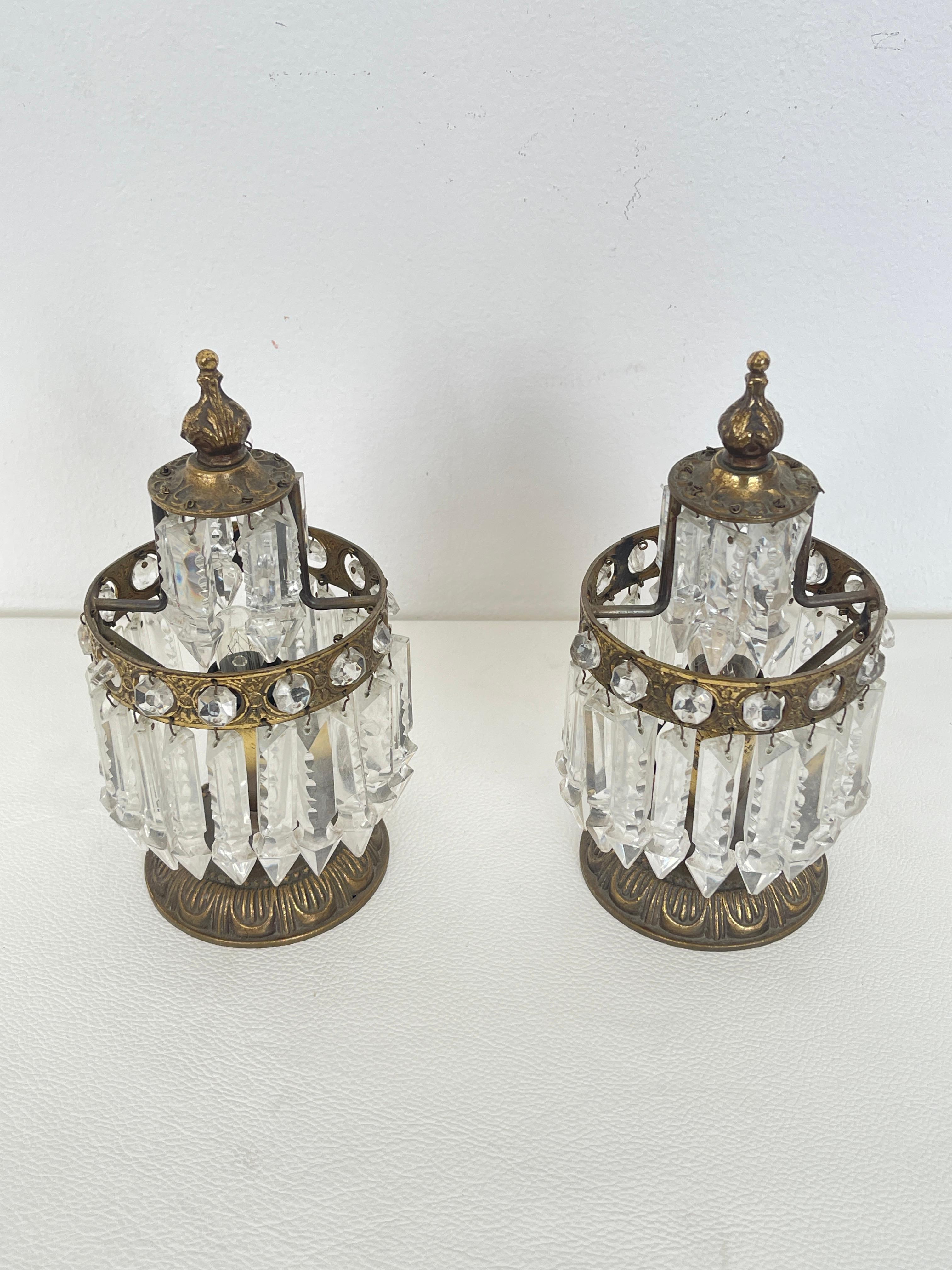 Paire de lampes vintage de style Empire avec cristaux, Italie, années 1970 Bon état - En vente à Cantù, IT