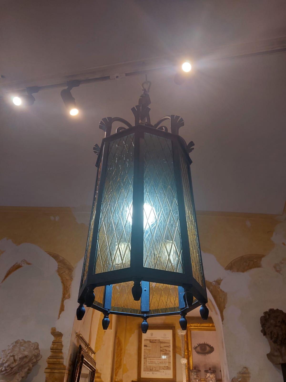 Italian Pair of cylindrical faceted iron and glass lanterns, 1940s For Sale