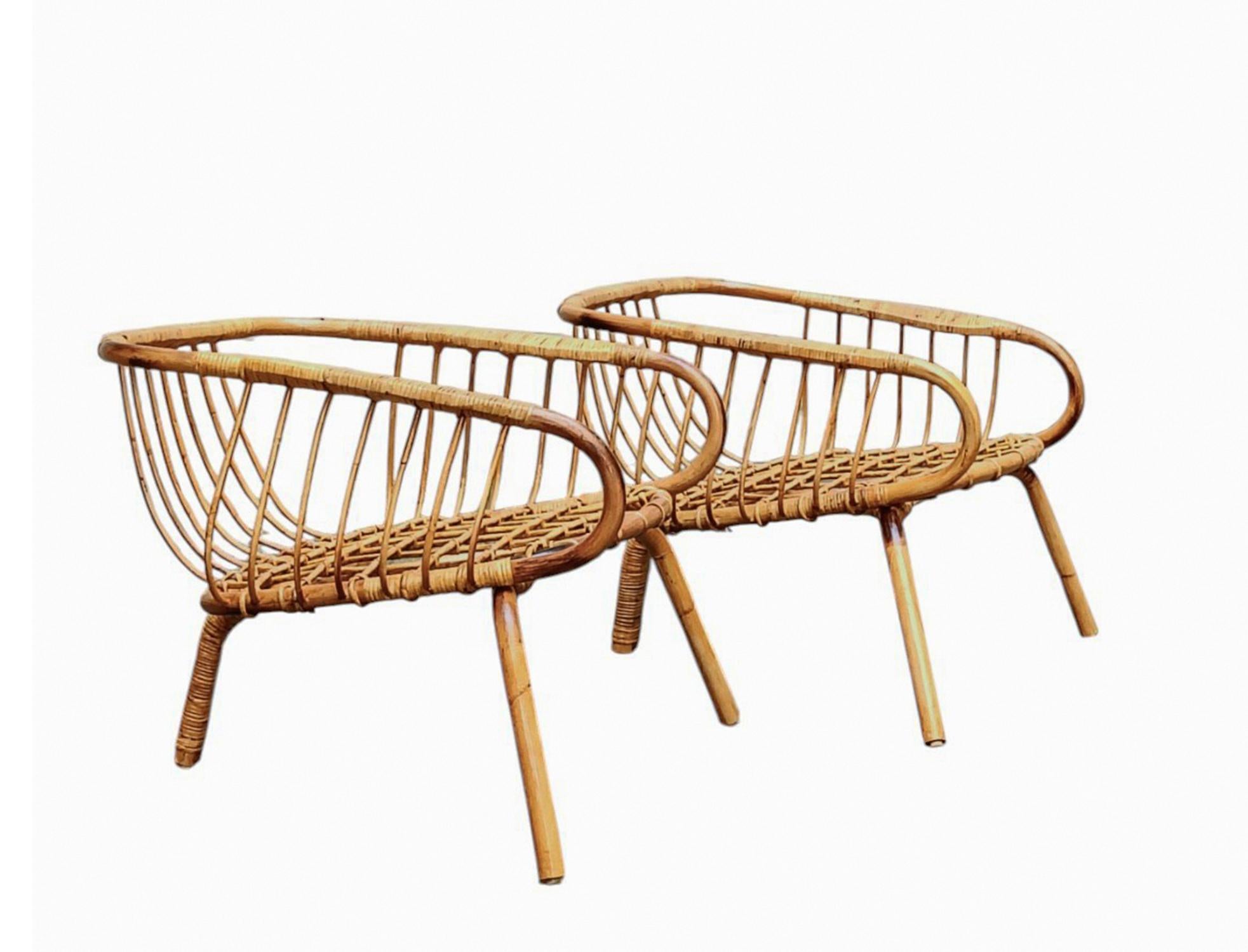 Mid-Century moderno Coppia di Larghe Poltrone in Bambu' e Rattan, Italia 1960s in vendita