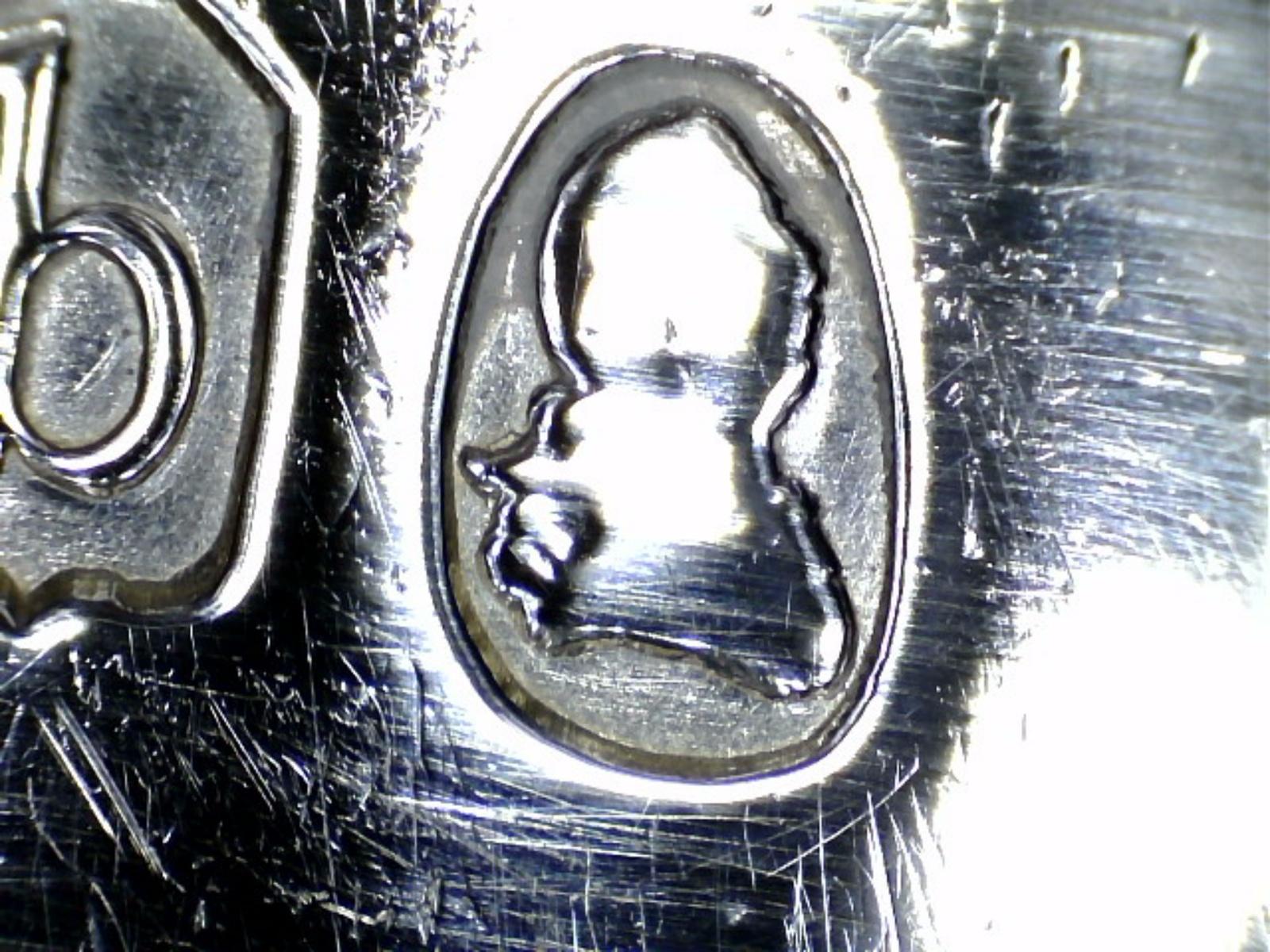 Pareja de platos y tapas de legumbres en plata Jorge III, Paul Storr, 1817 Plata esterlina en venta