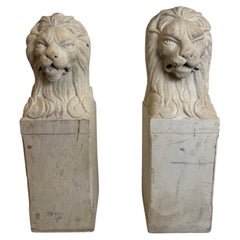 Pareja de leones florentinos en mármol blanco de Carrara —finales del siglo XIX—