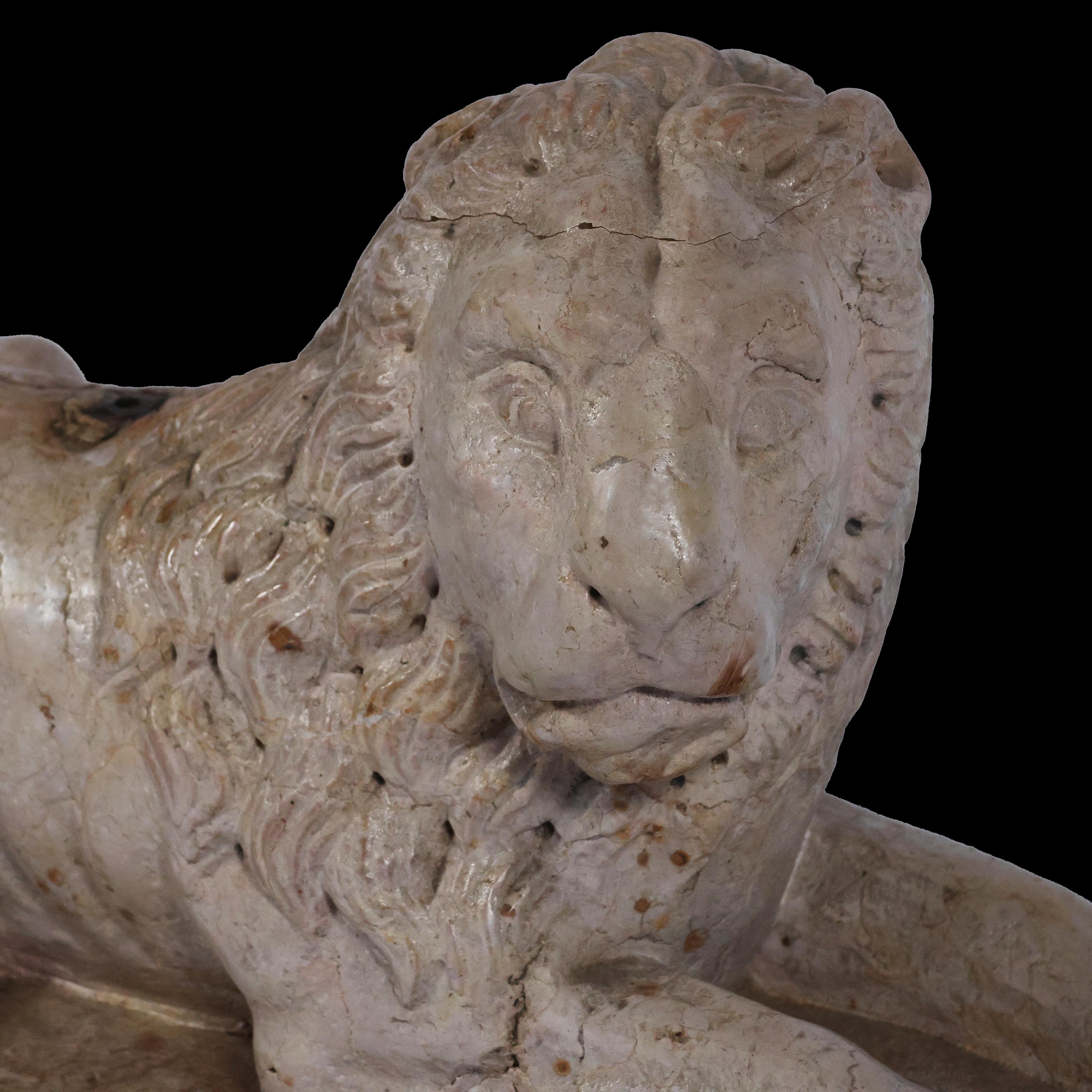Marble Pair of stylophoric lions in yellow marble from verona, northern Italy, 16th-17th centol For Sale