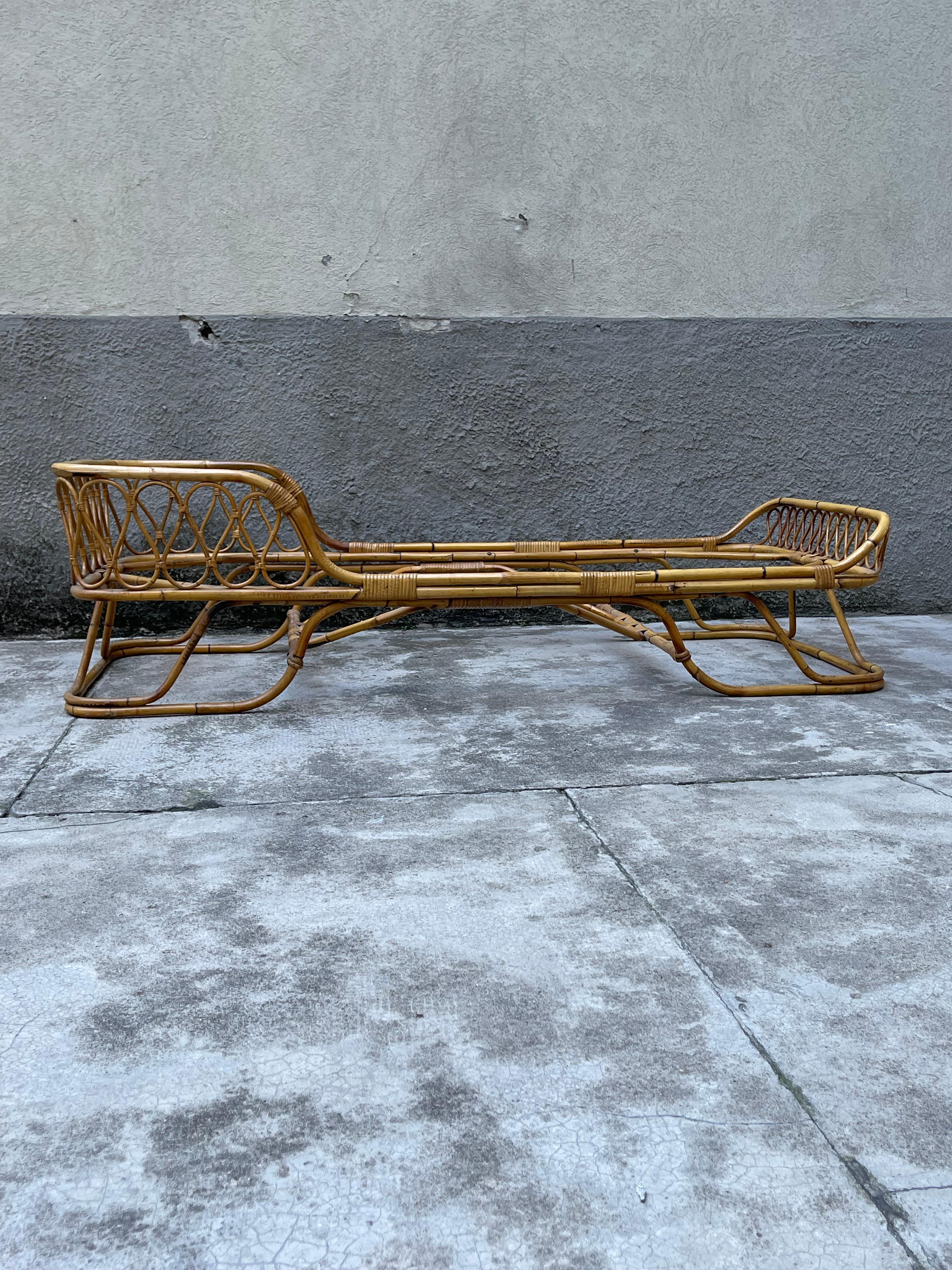 Mid-Century Modern Pair of Bamboo and Rattan Cribs - Tito Agnoli for Bonacina - Italy - 60's For Sale