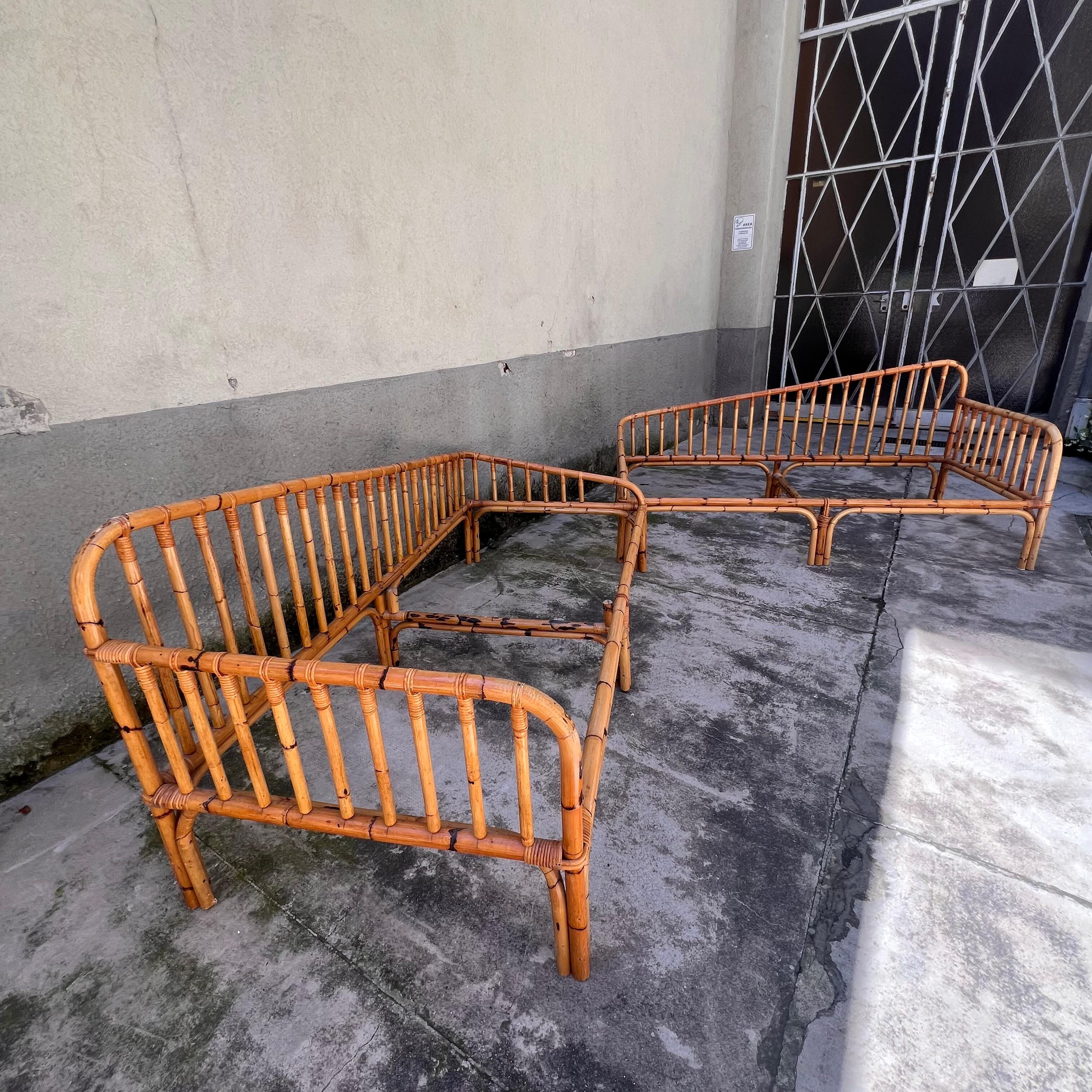 Pareja de camas con forma de bambú - Italia - Años 60 Bambú en venta