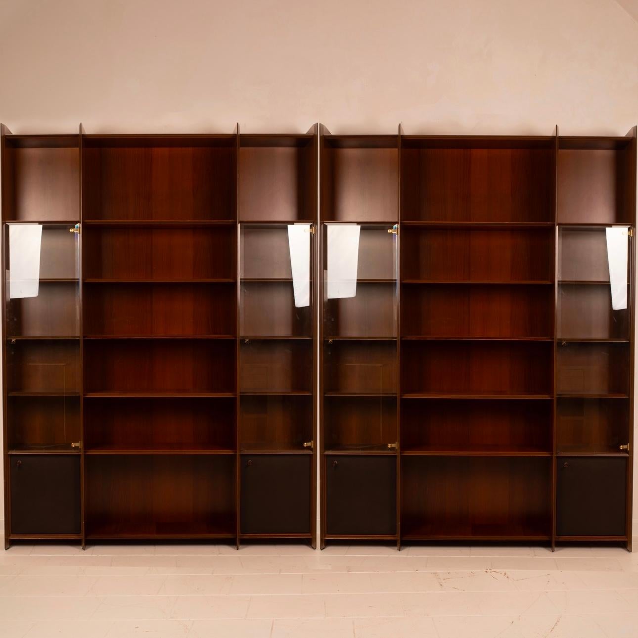 Pair of Artona Bookcases by Afra and Tobia Scarpa for Maxalto Italy 1970 in vendita 12