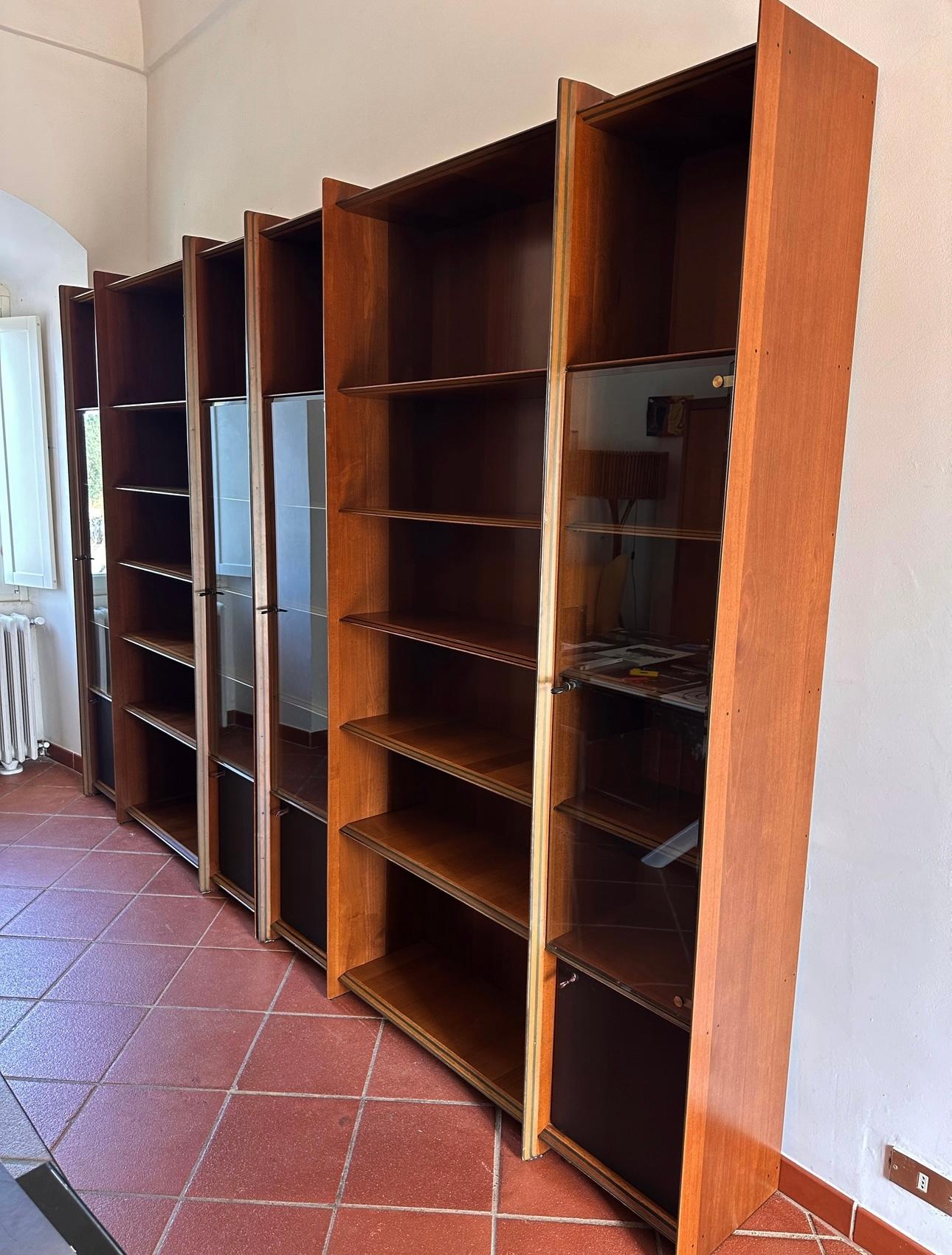 Pair of Artona Bookcases by Afra and Tobia Scarpa for Maxalto Italy 1970 in vendita 13