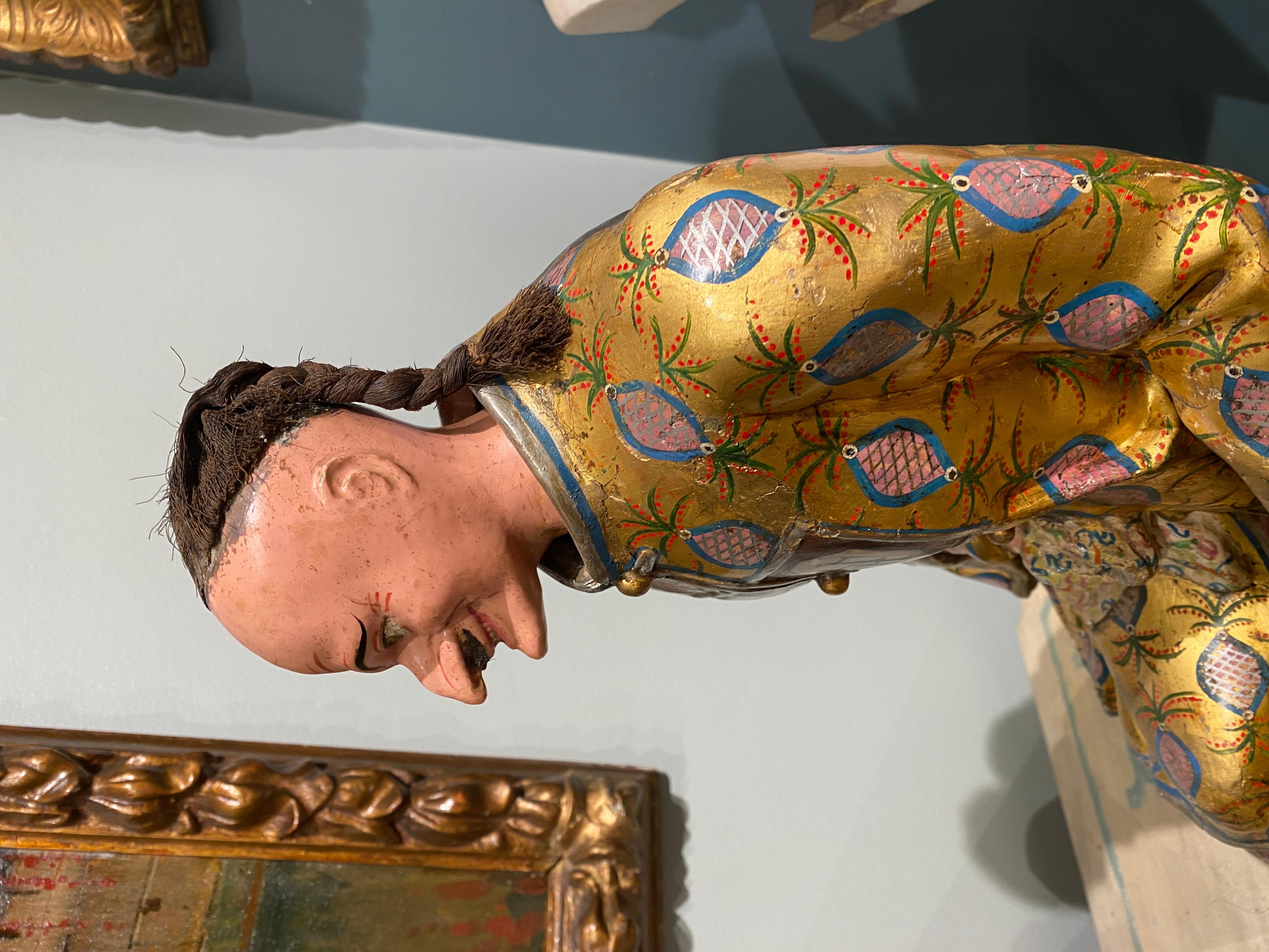 paar piemontesische Magots aus lackiertem und bemaltem Papiermaché im Angebot 4