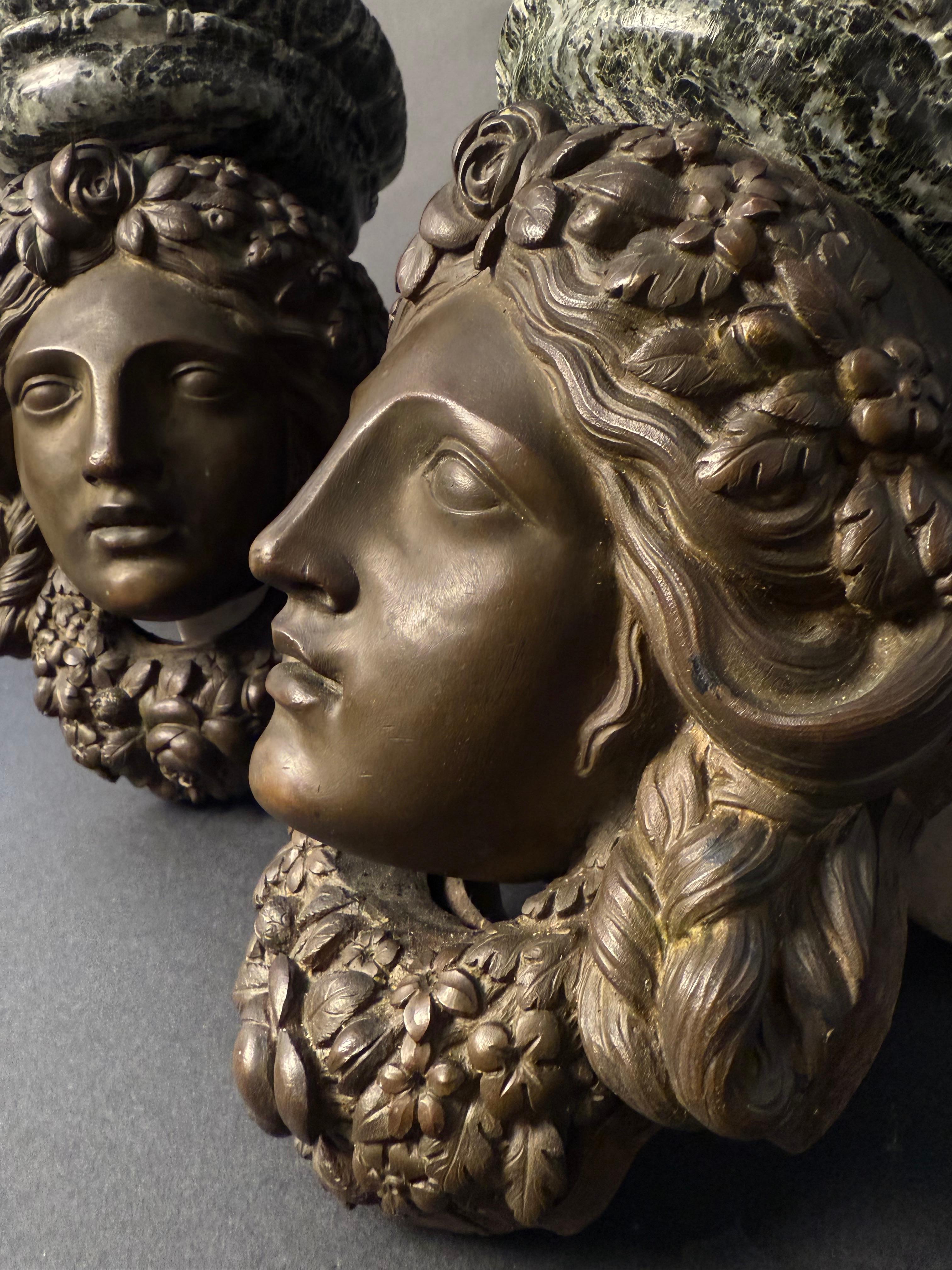 19th Century Coppia di mensoline decorative in bronzo e marmo Verde Alpi - XIX sec. in vendita