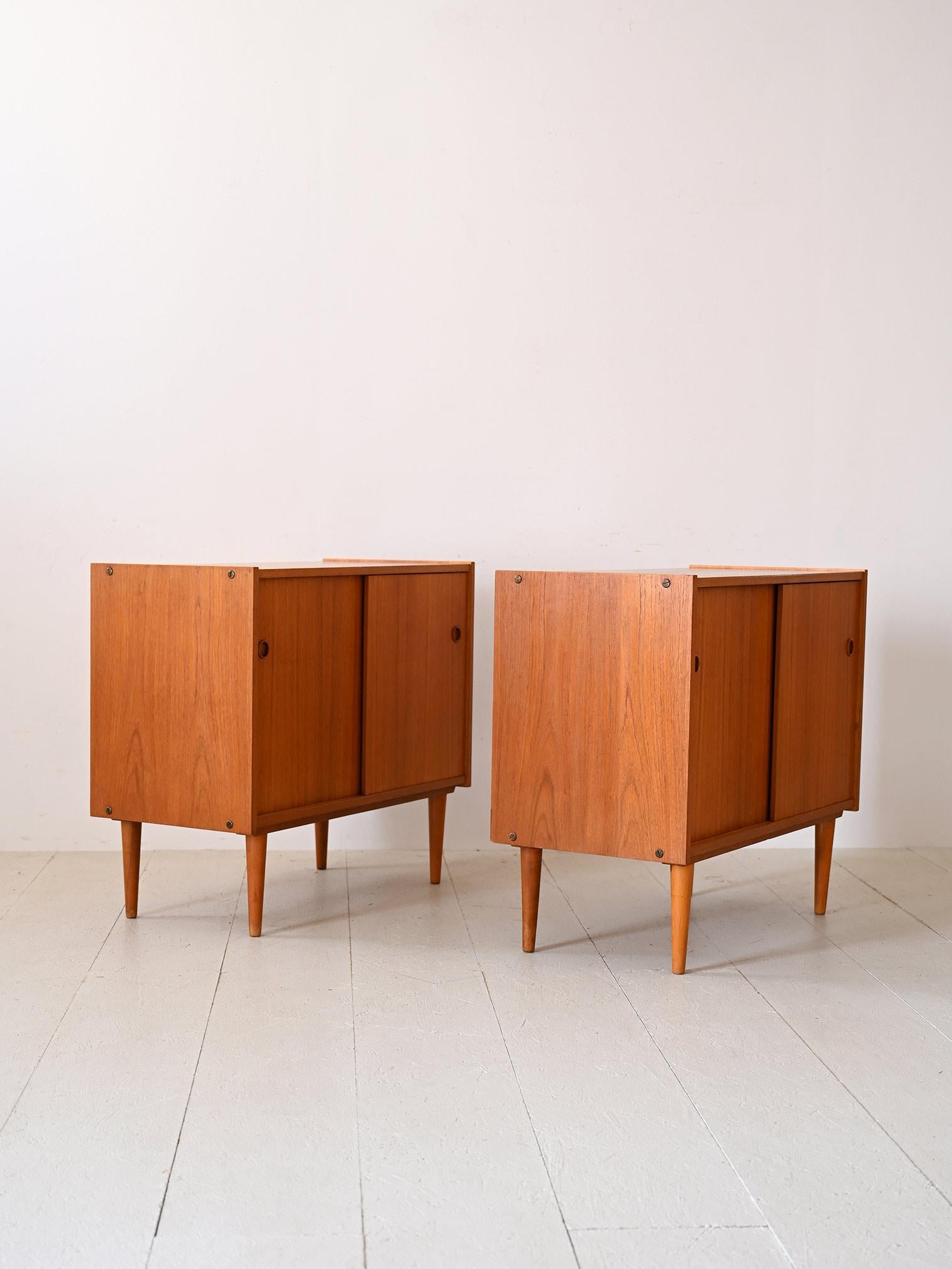 Pair of vintage teak cabinets In Good Condition For Sale In Brescia, IT